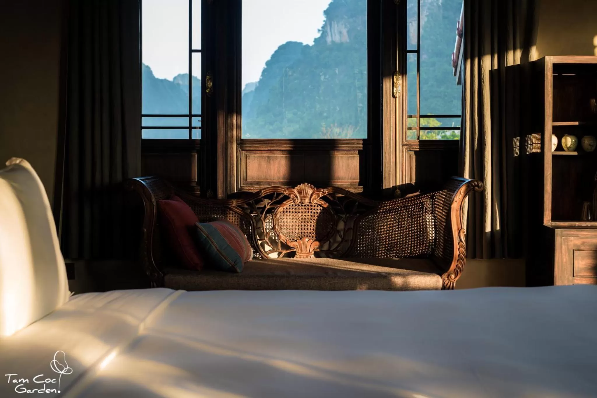 Seating area, Bed in Tam Coc Garden Resort