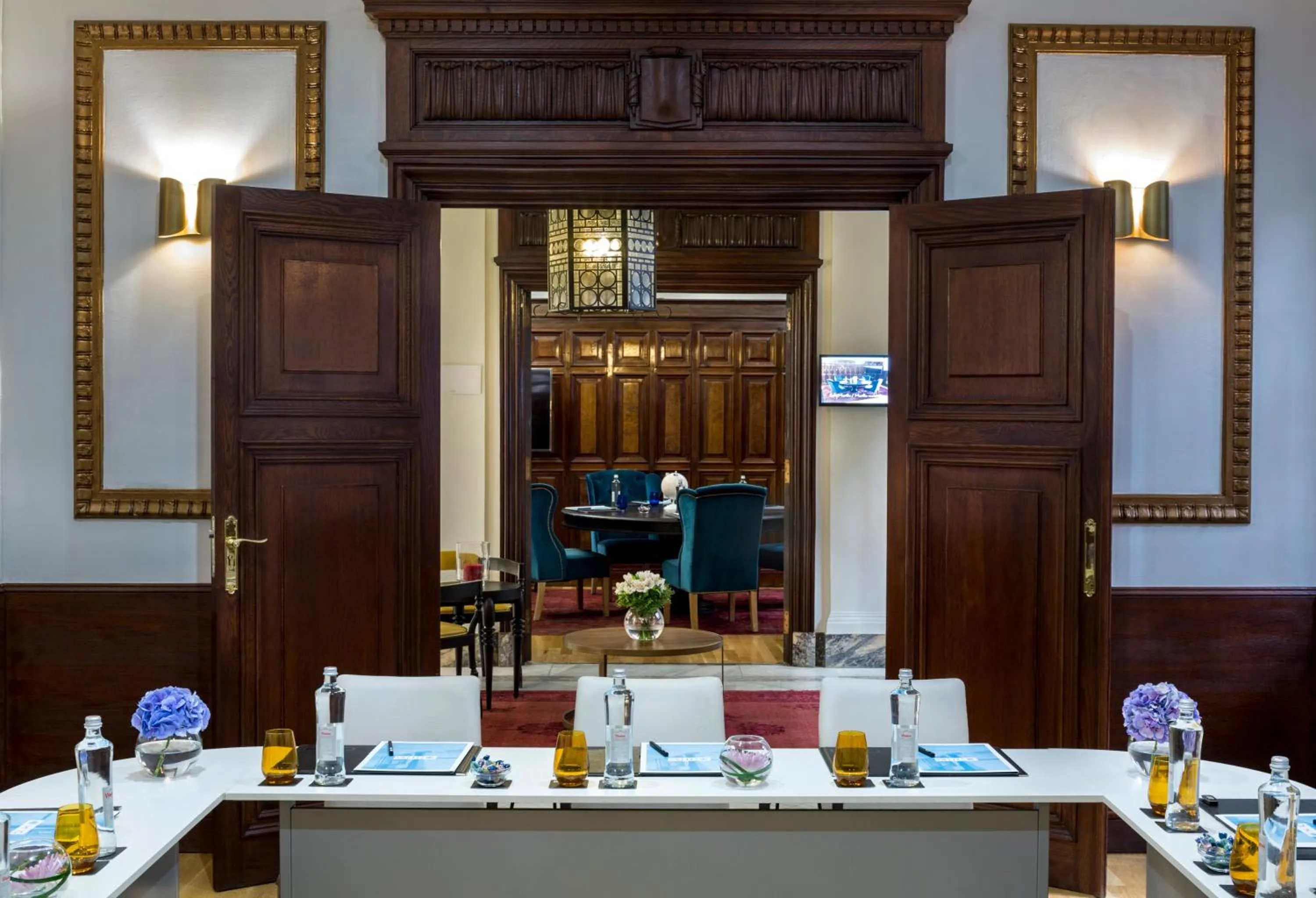 Meeting/conference room in Boutique Hotel H10 Villa de la Reina