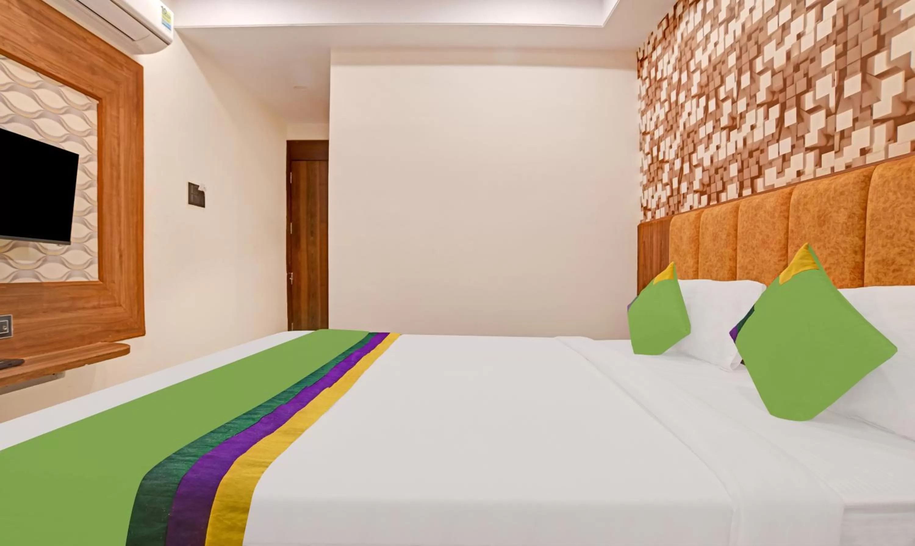 Bedroom, Bed in Treebo Merit