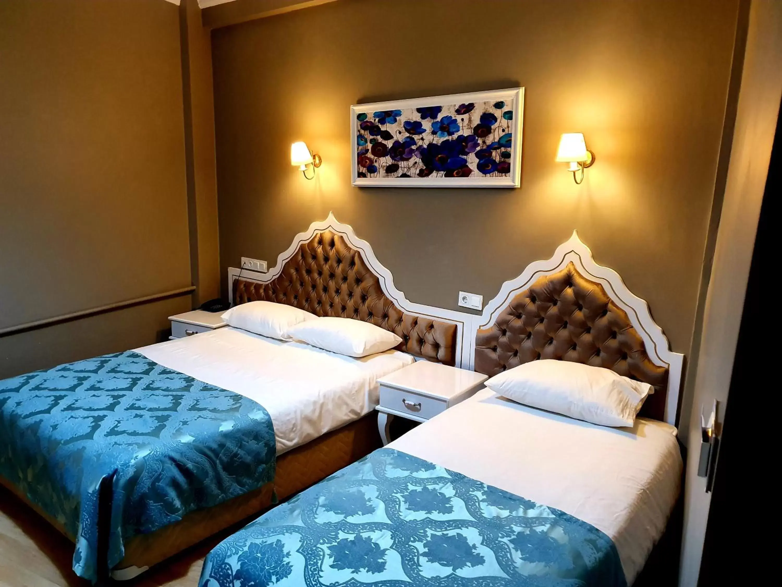 Standard Quadruple Room in Şehir Hotel Old City Standard Quadruple Room in Şehir Hotel Old City