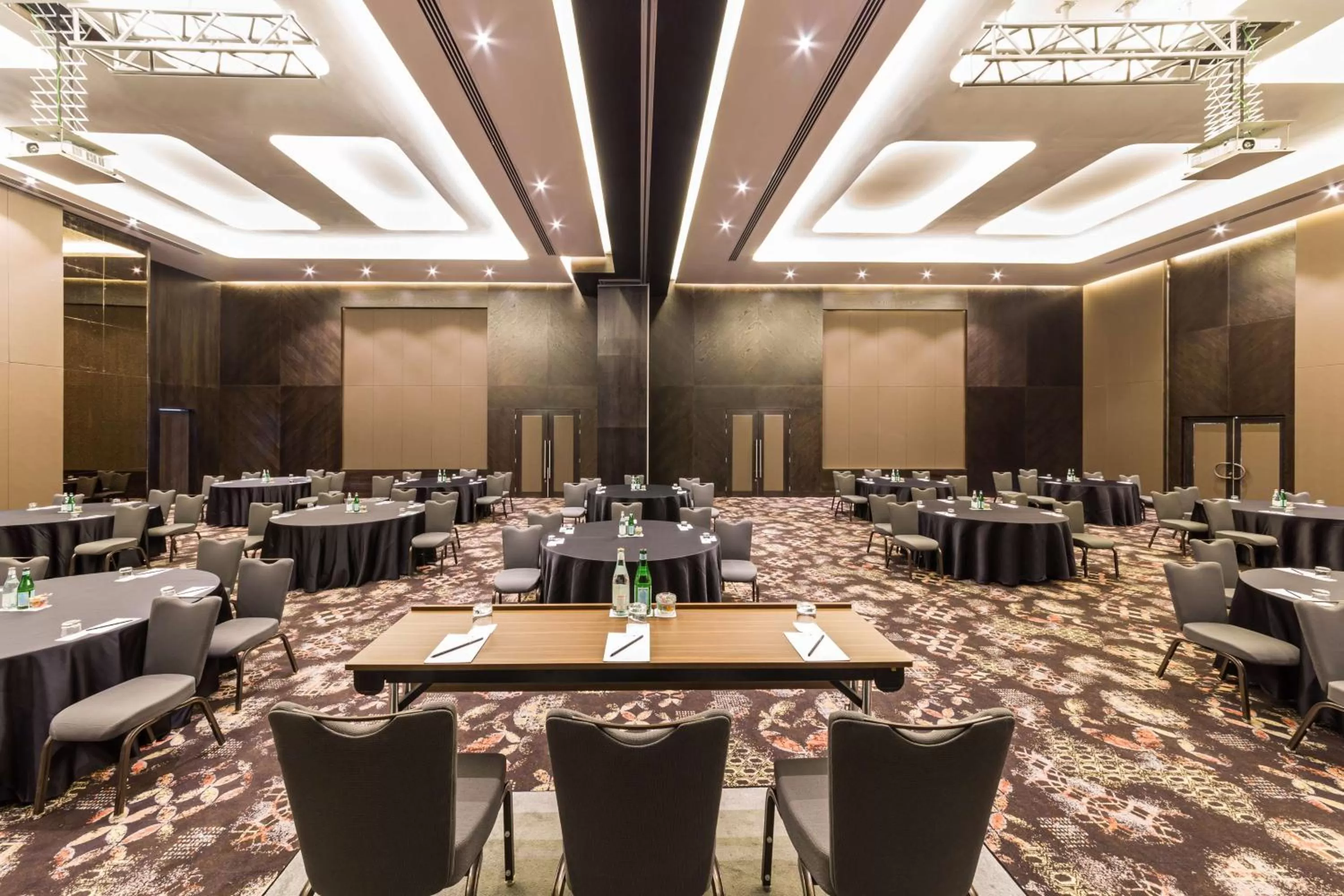 Business facilities in Radisson Blu Hotel, Dubai Canal View