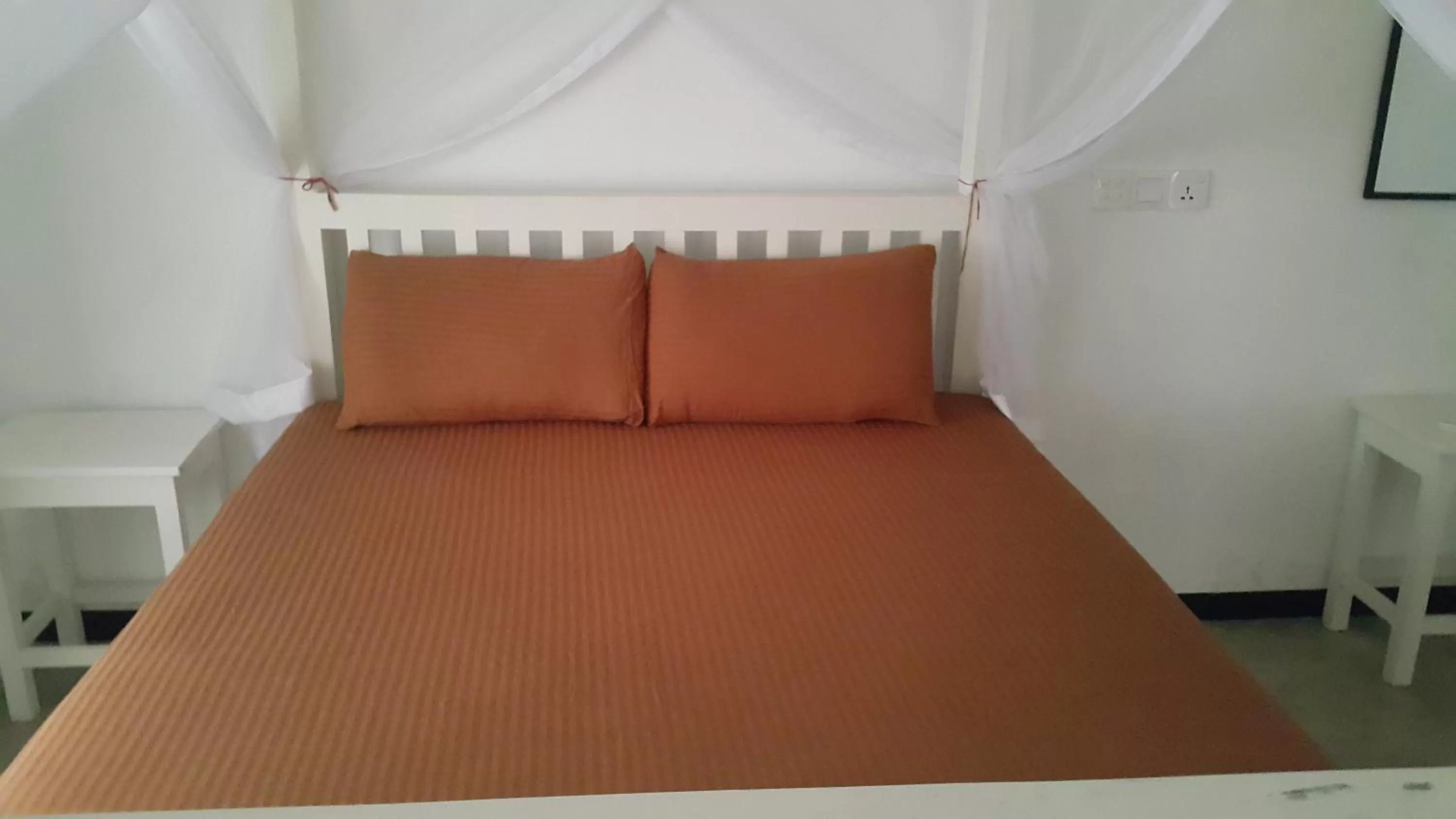 Bed in Green Almond Hotel