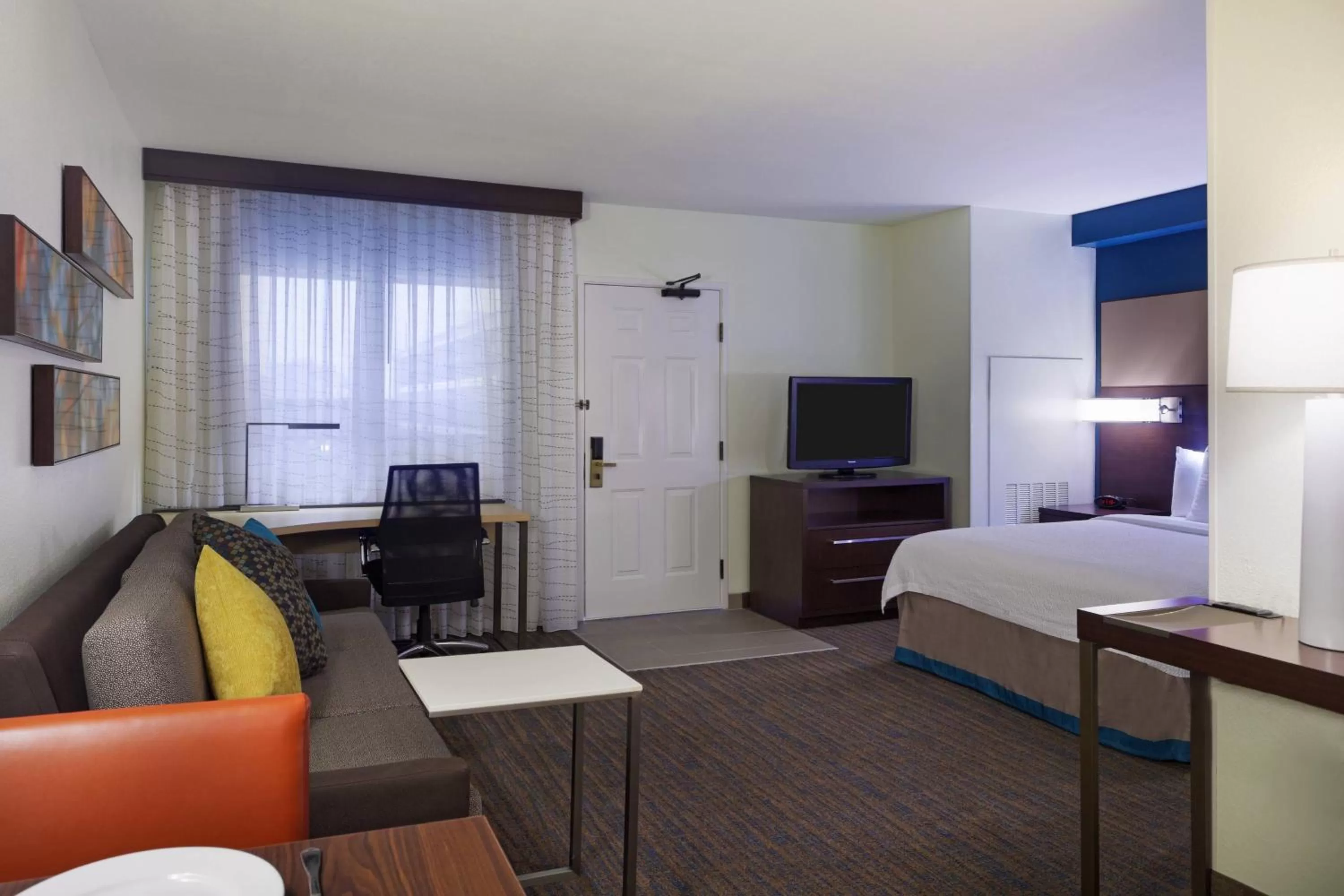 Photo of the whole room, Bed in Residence Inn Houston by The Galleria