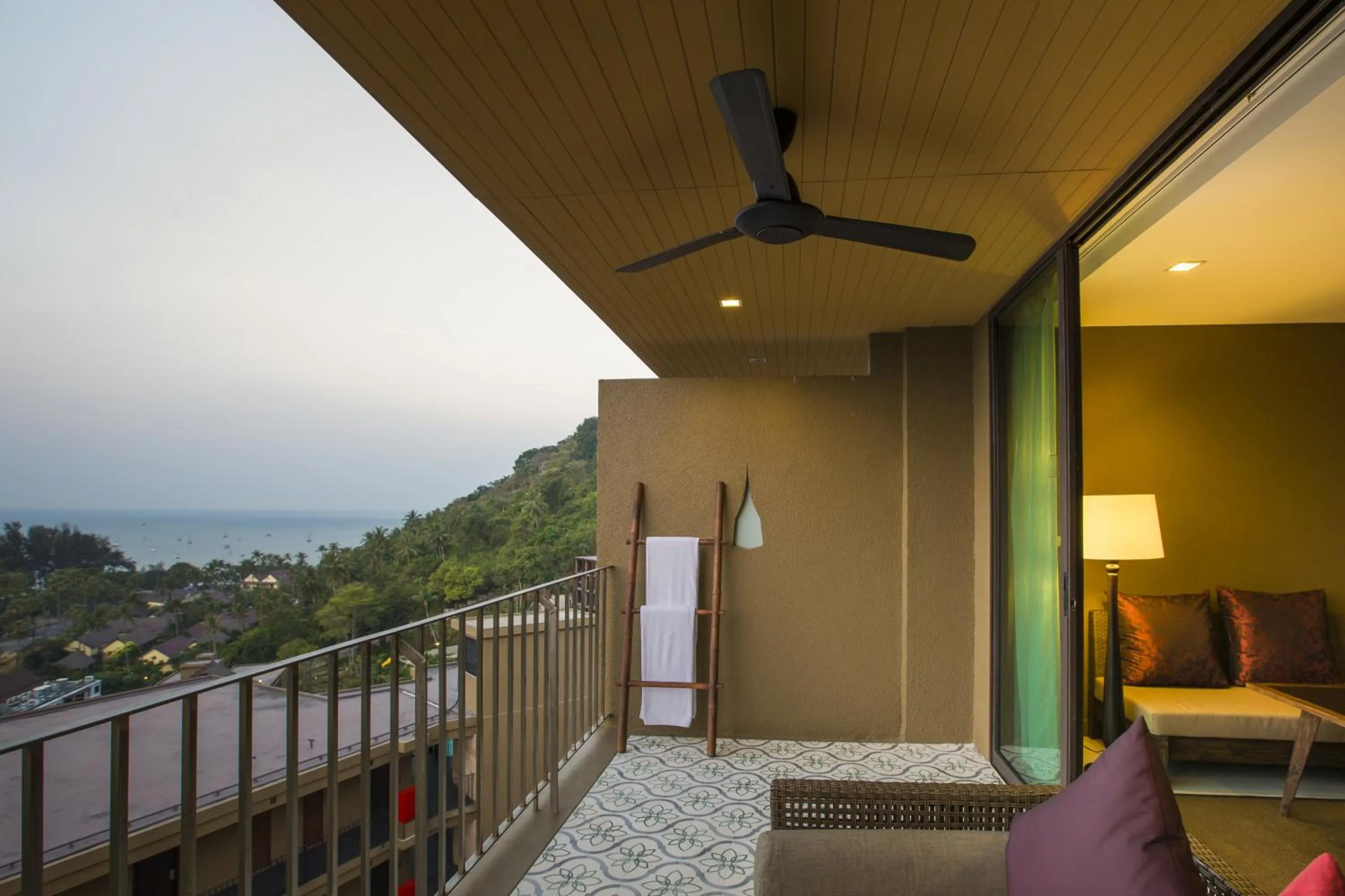 Balcony/Terrace in SUNSURI PHUKET, Nai Harn Beach
