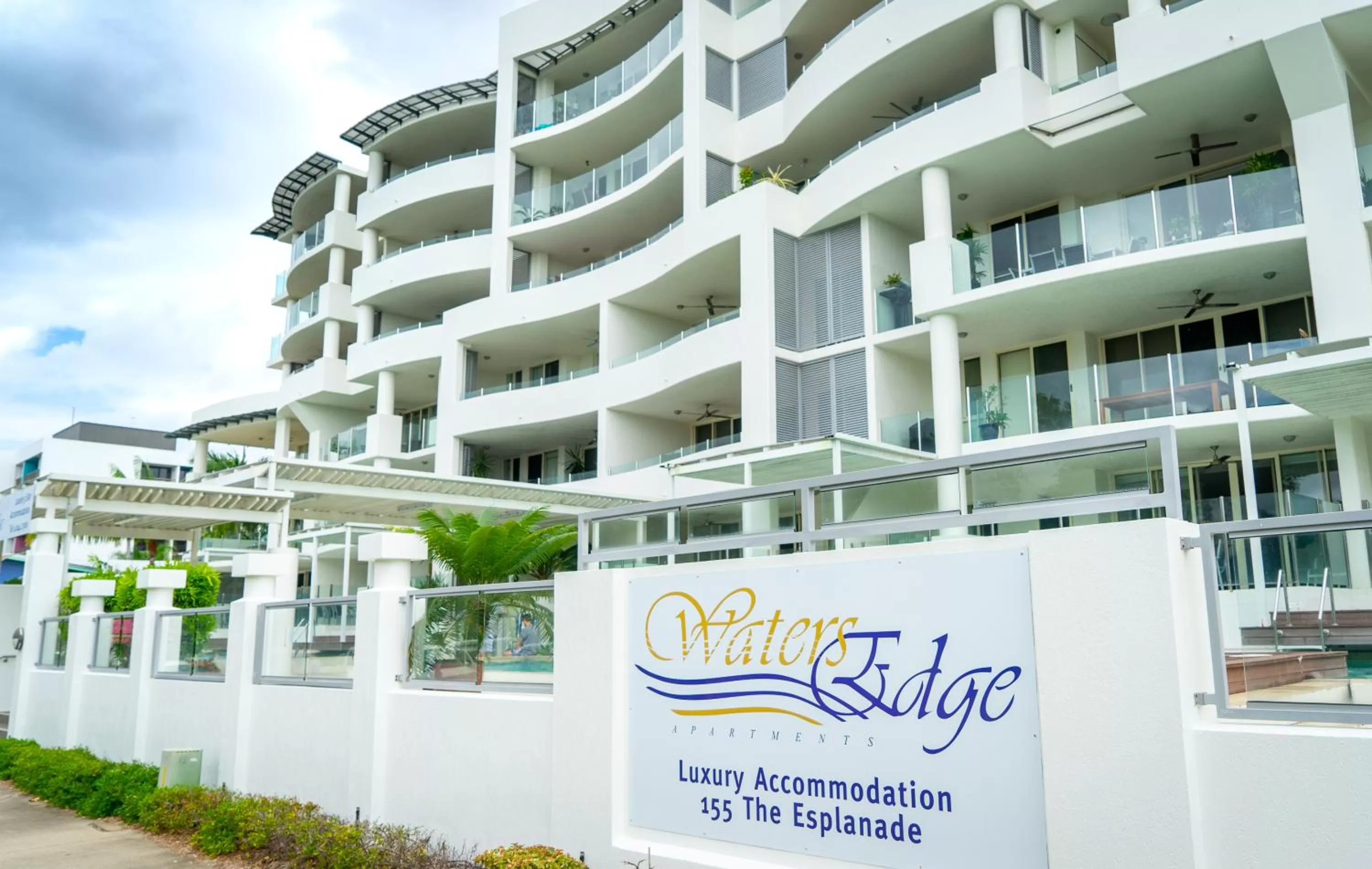 Property building in Waters Edge Apartment Cairns