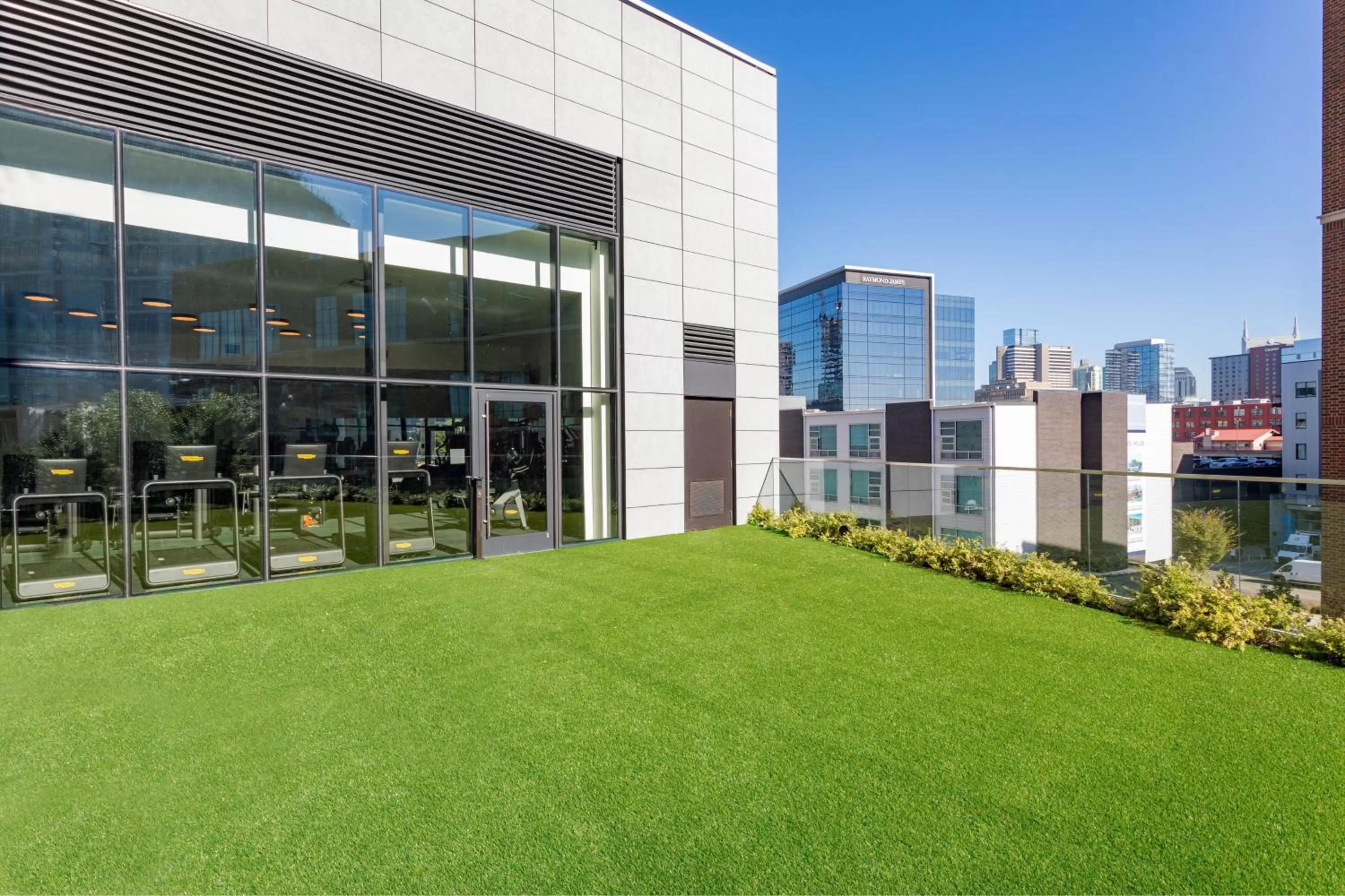 Fitness centre/facilities in W Nashville