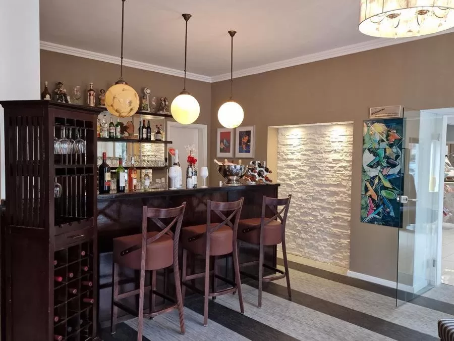 Lounge or bar in artHOTEL Bremen