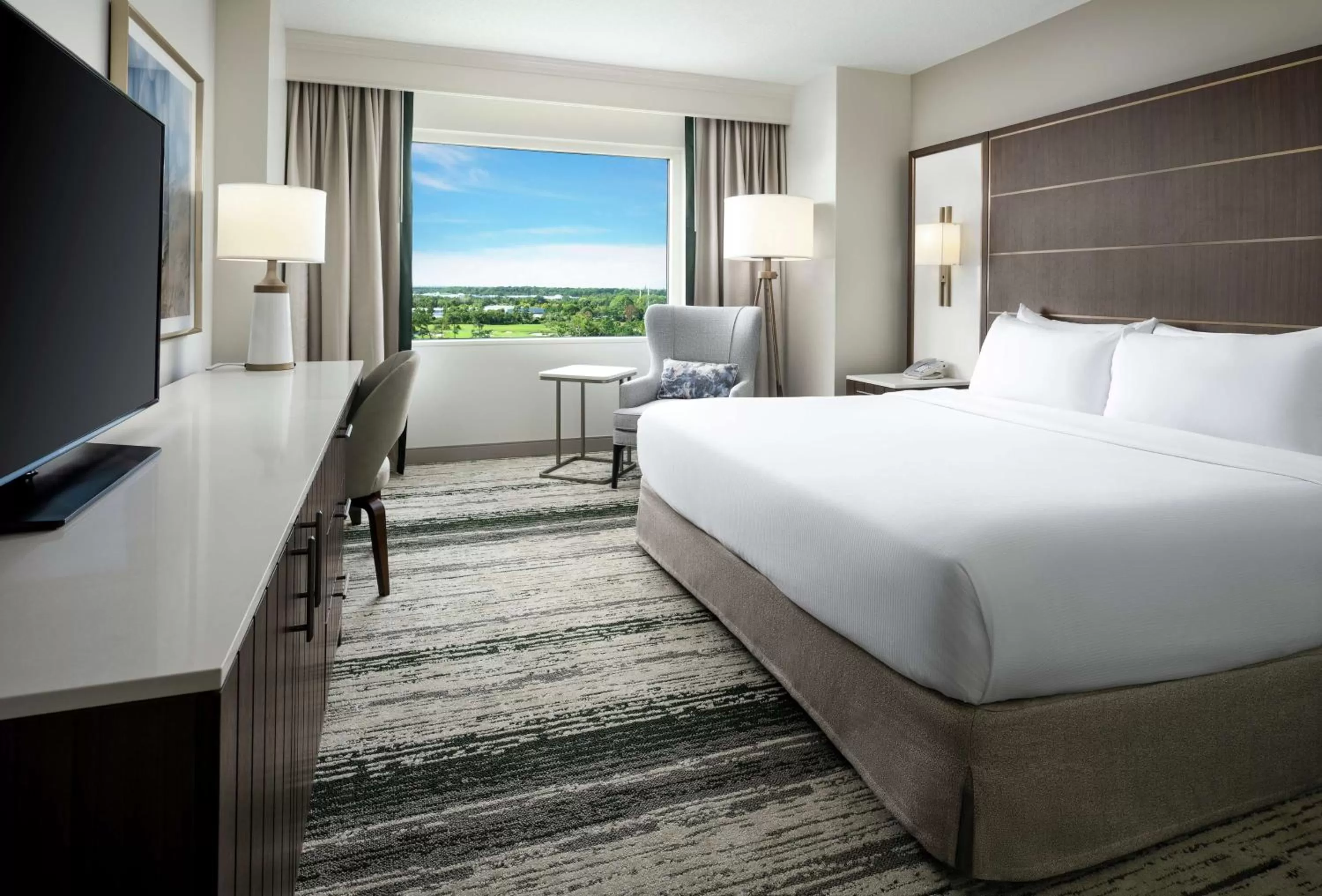 King Room with Theme Park View - Disability Access in Signia by Hilton Orlando - An Official Walt Disney World Hotel