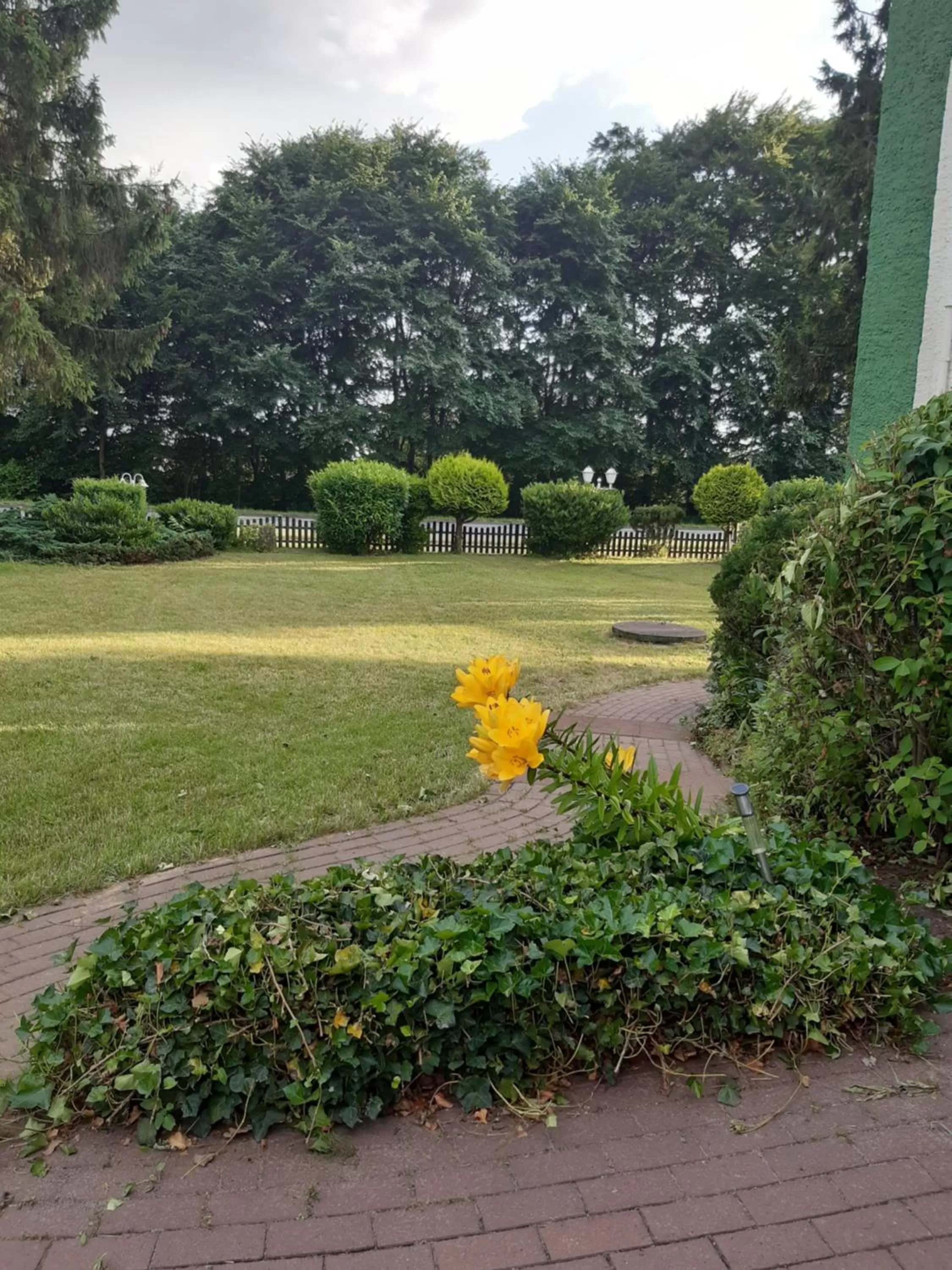 Garden in Hotel Restaurant Steinhägerquelle