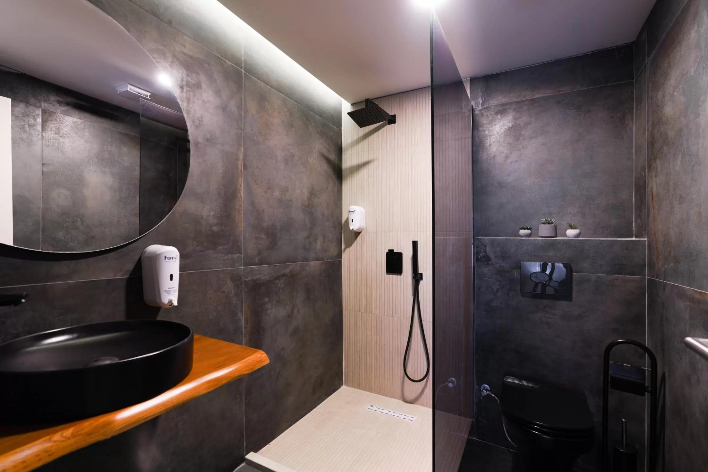 Bathroom in The White Tree