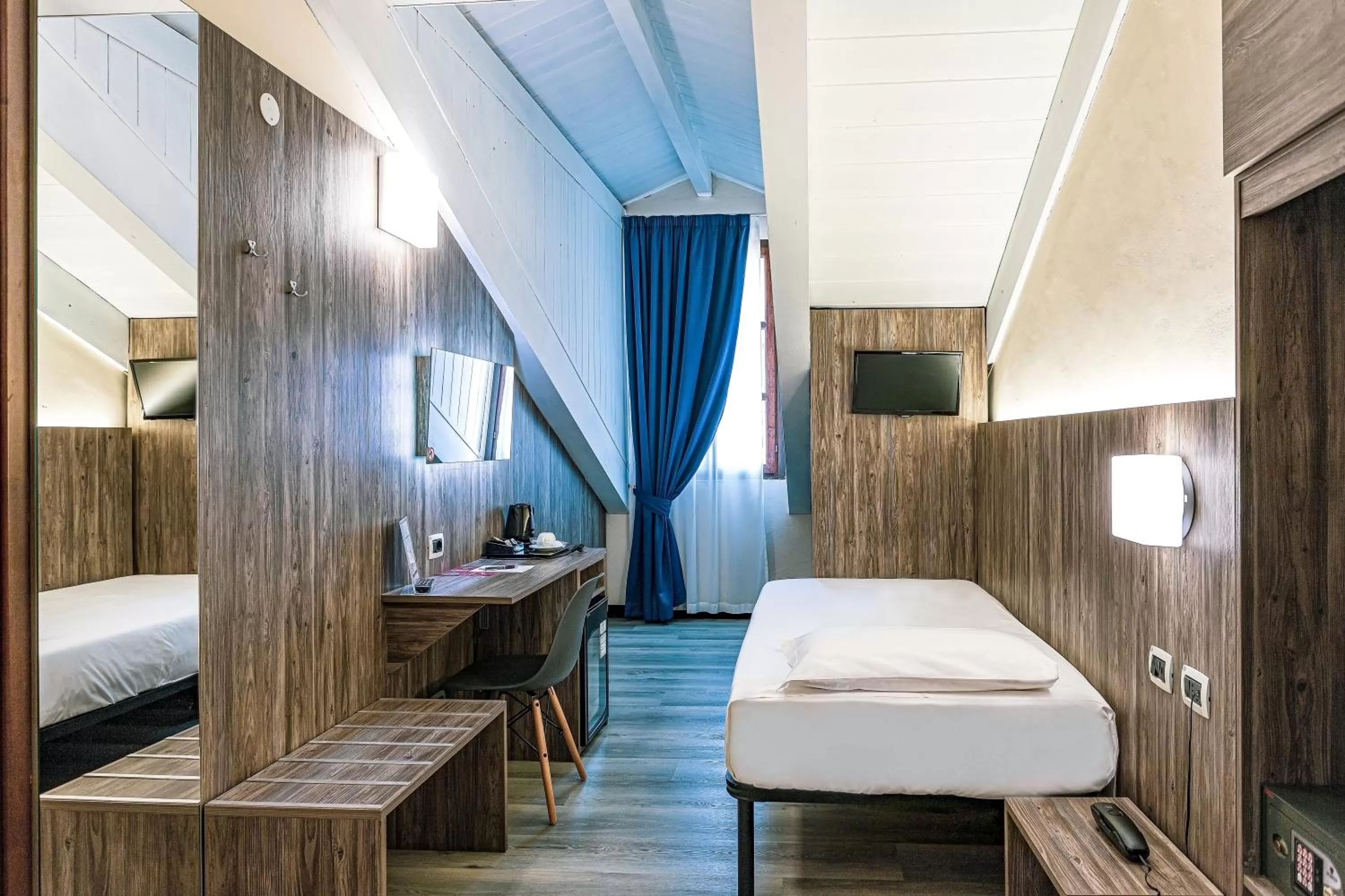 Bedroom, Bed in Hotel Urbani