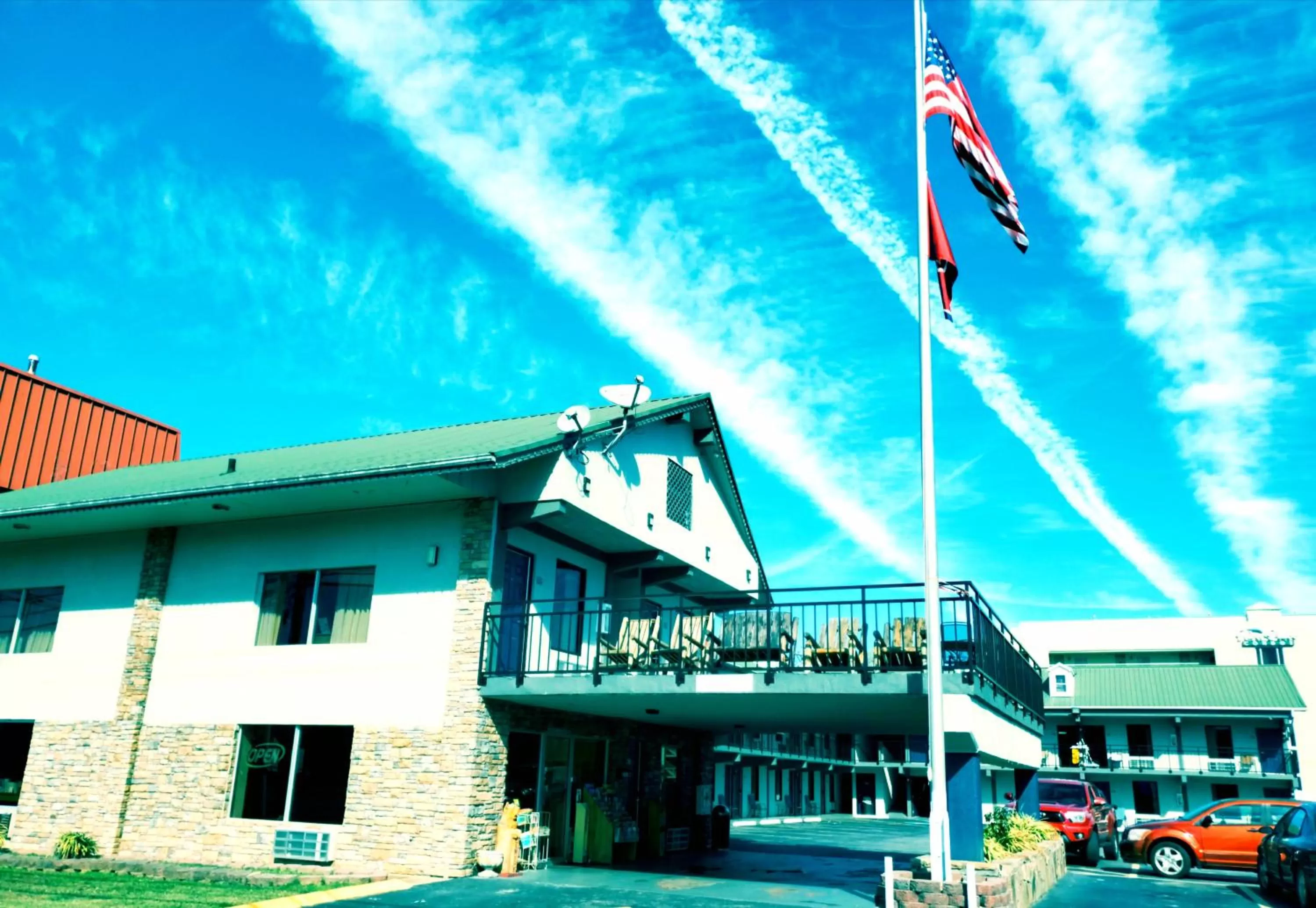 Property building in Pigeon Forge Parkway Inn