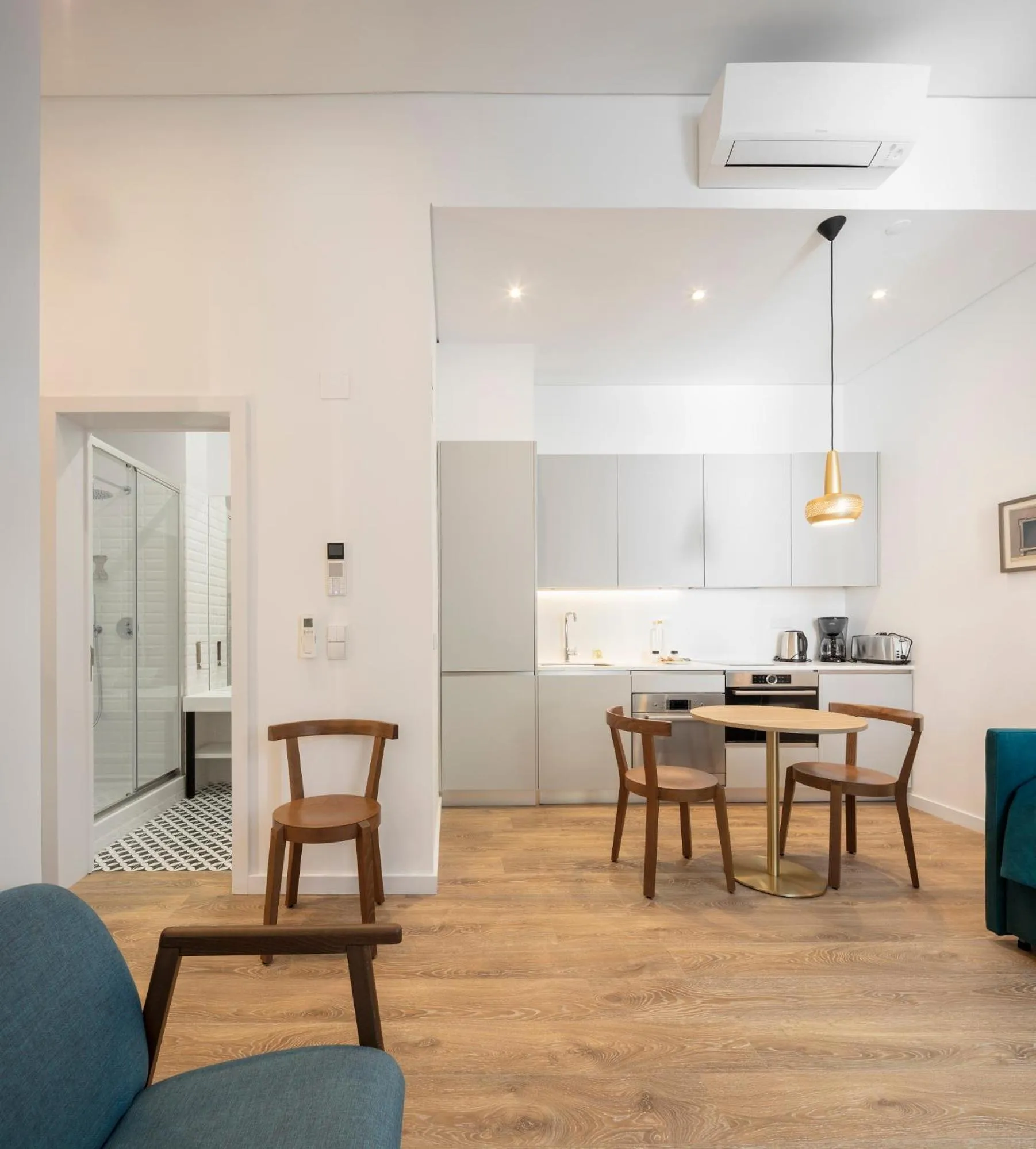 Dining area in Lisbon Serviced Apartments - Chiado Emenda