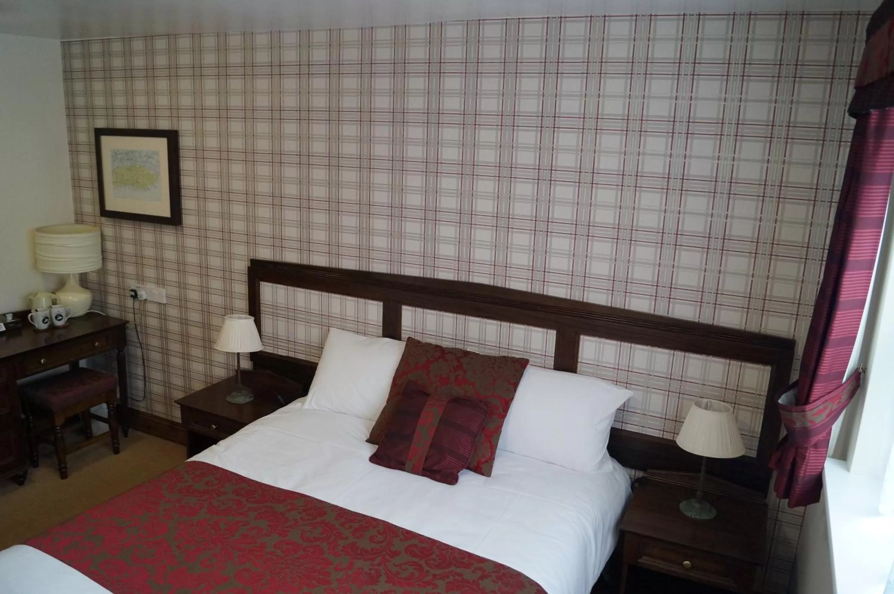 Bed in The Flying Bull Inn