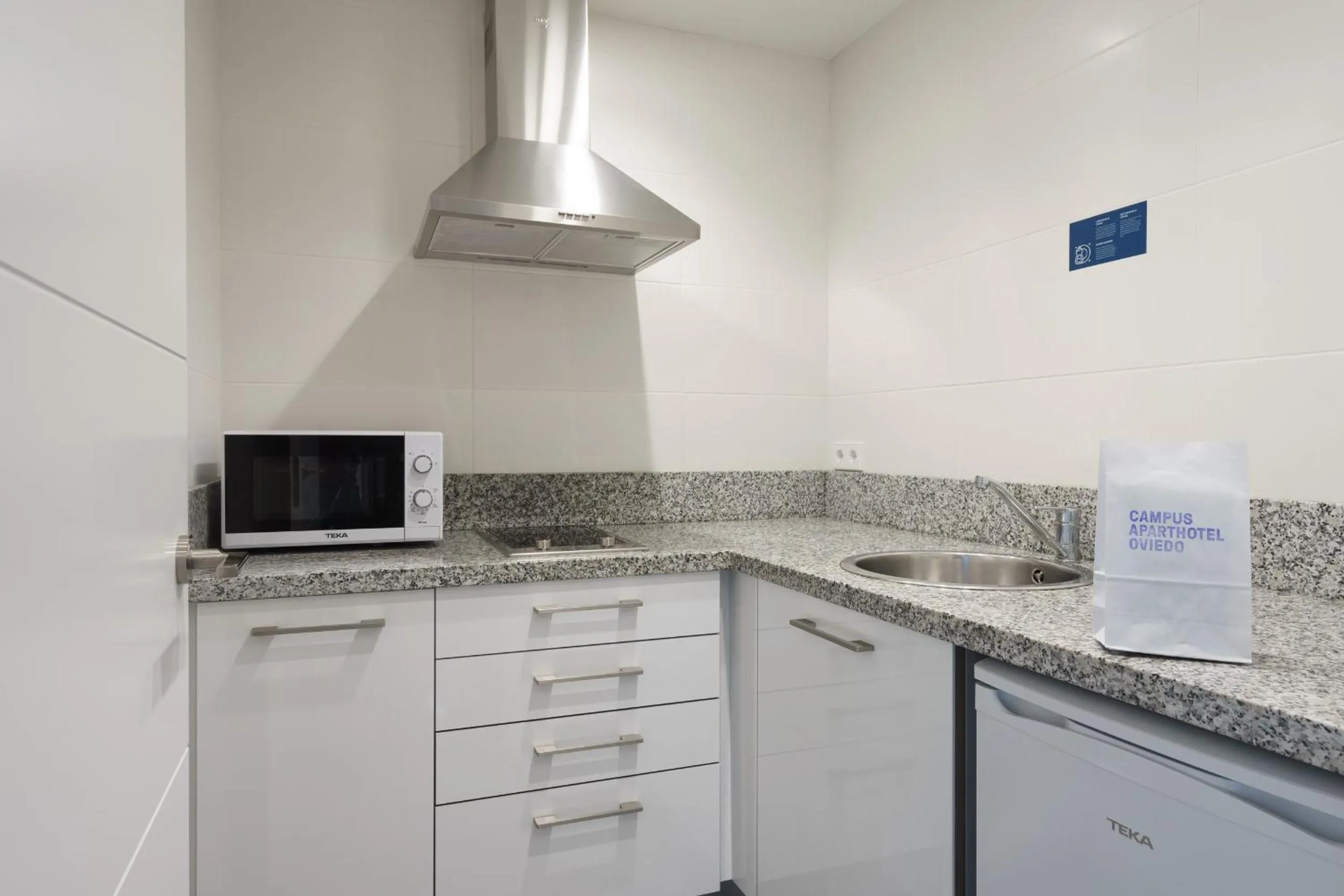 Kitchen or kitchenette in Aparthotel Campus