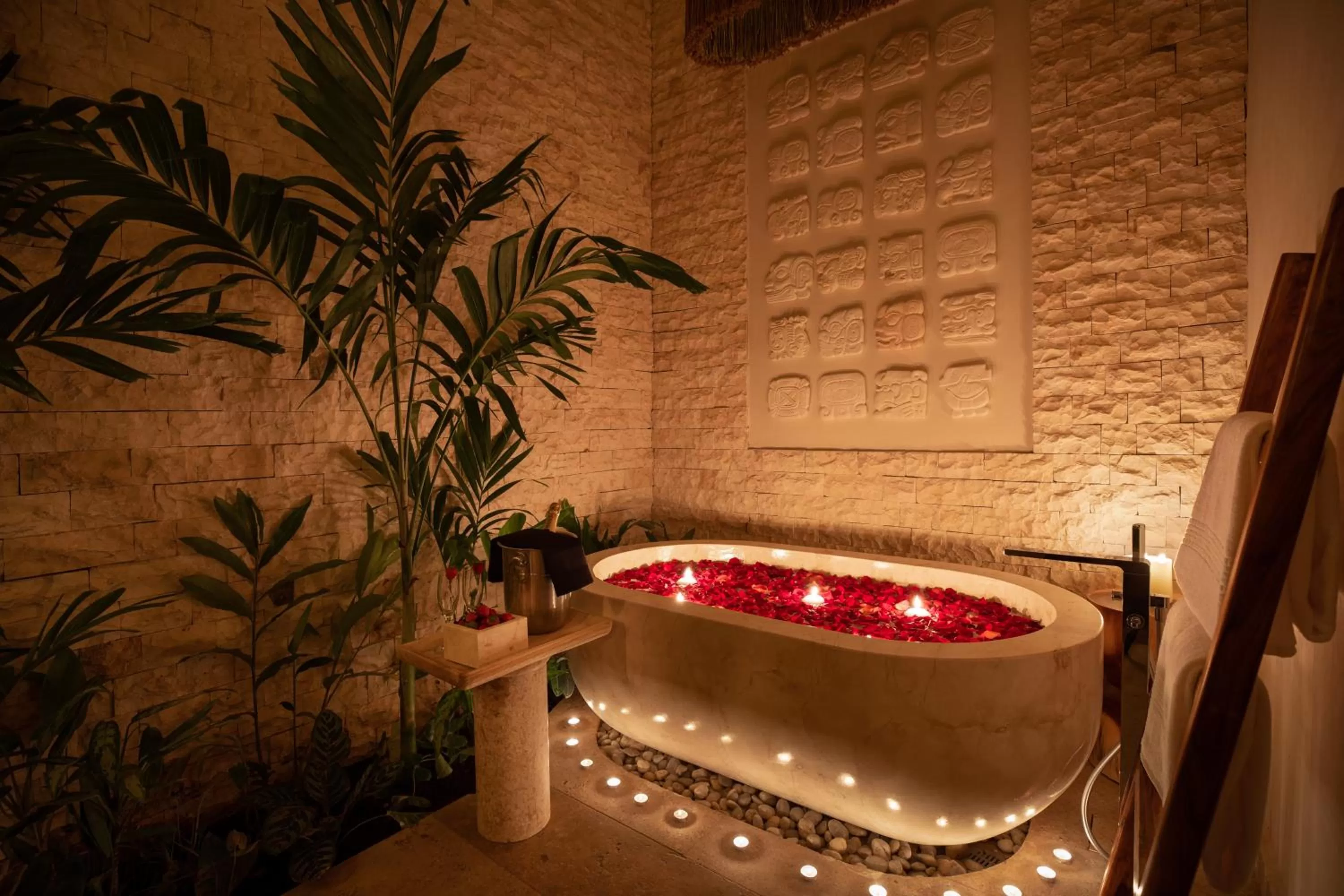 Night in Olbil Hotel Boutique