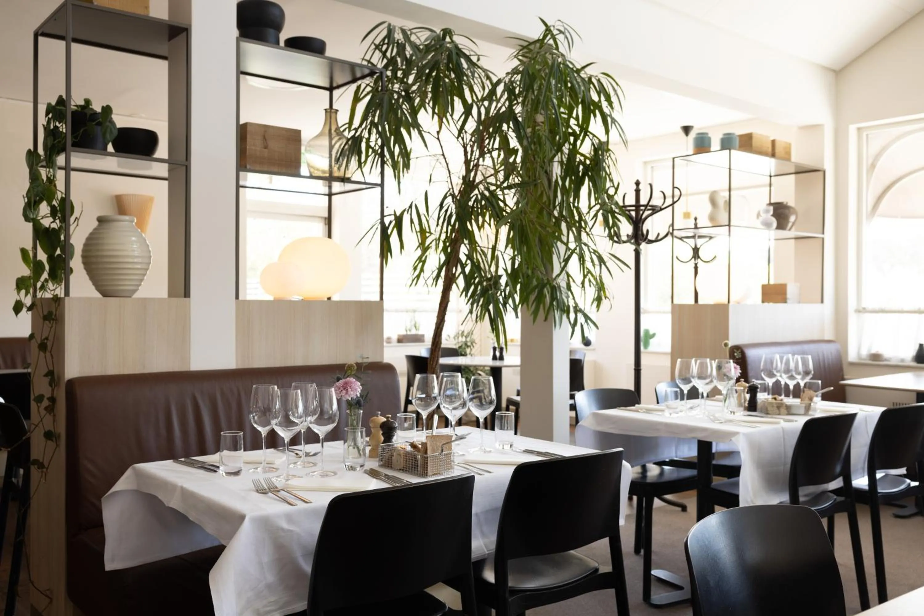 Restaurant/places to eat in Welcome Hotel Barkarby