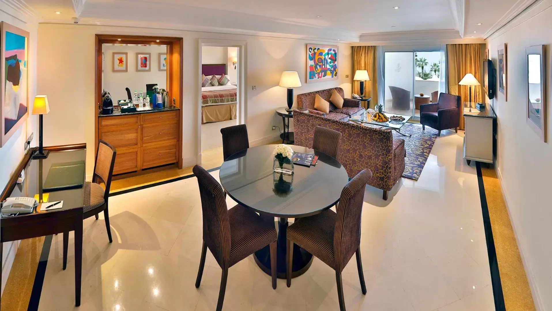 Senior Suite in L' Amphitrite Palace Beach Resort & Spa Senior Suite in L' Amphitrite Palace Beach Resort & Spa