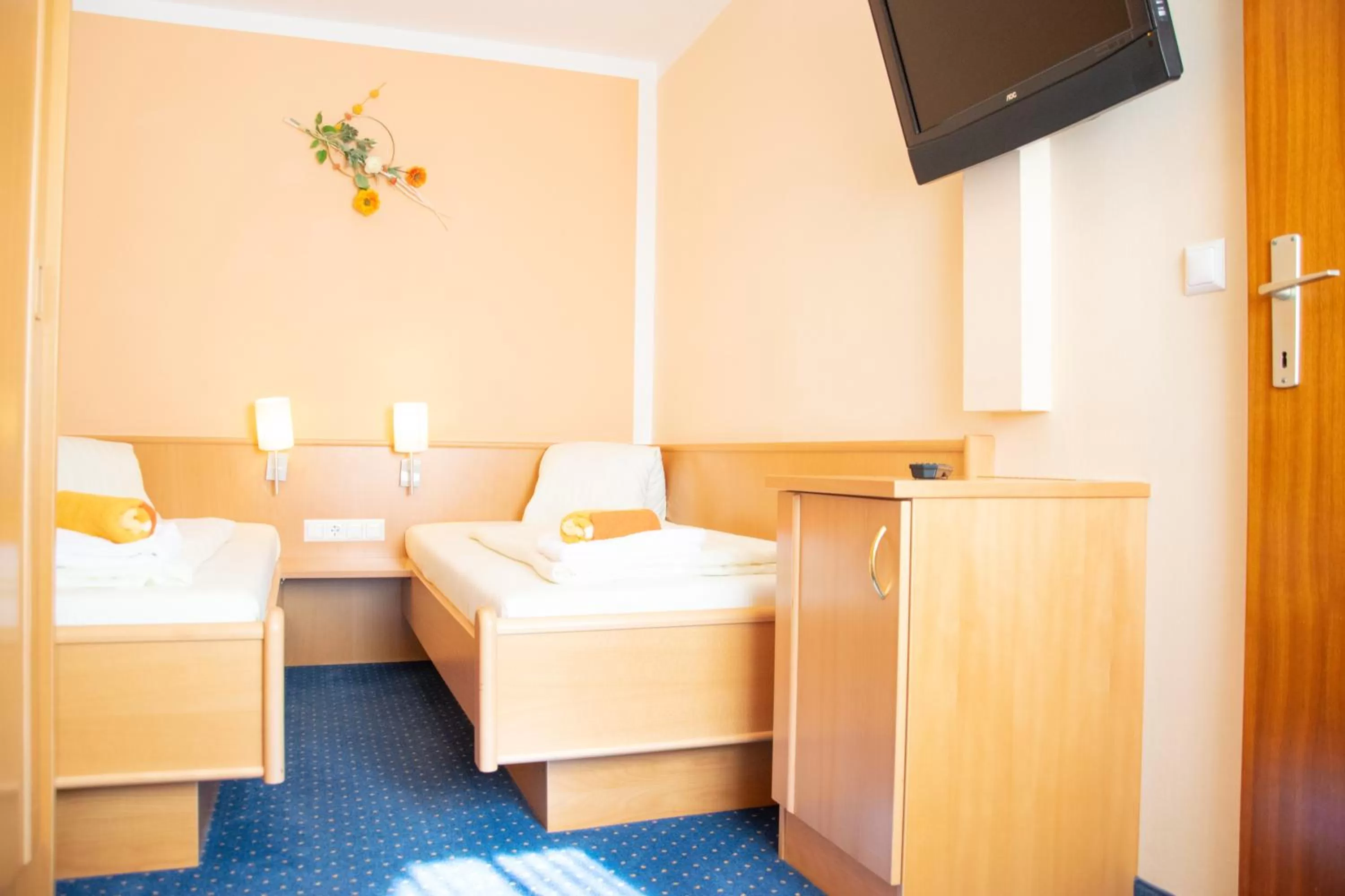 Bed in Strandhotel Burgstaller