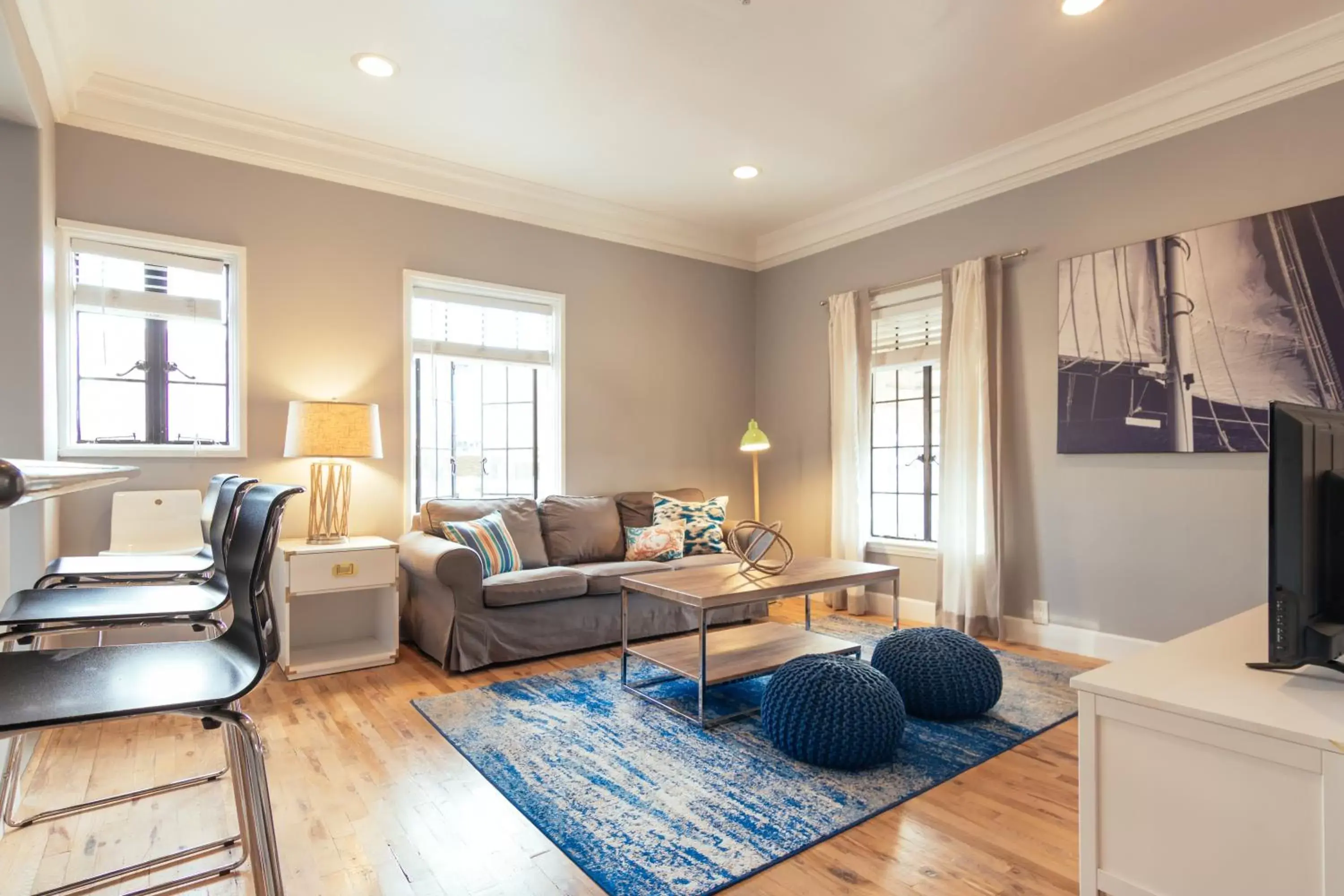 Spectacular 2-Bedroom Suite in Broadlind Hotel Spectacular 2-Bedroom Suite in Broadlind Hotel