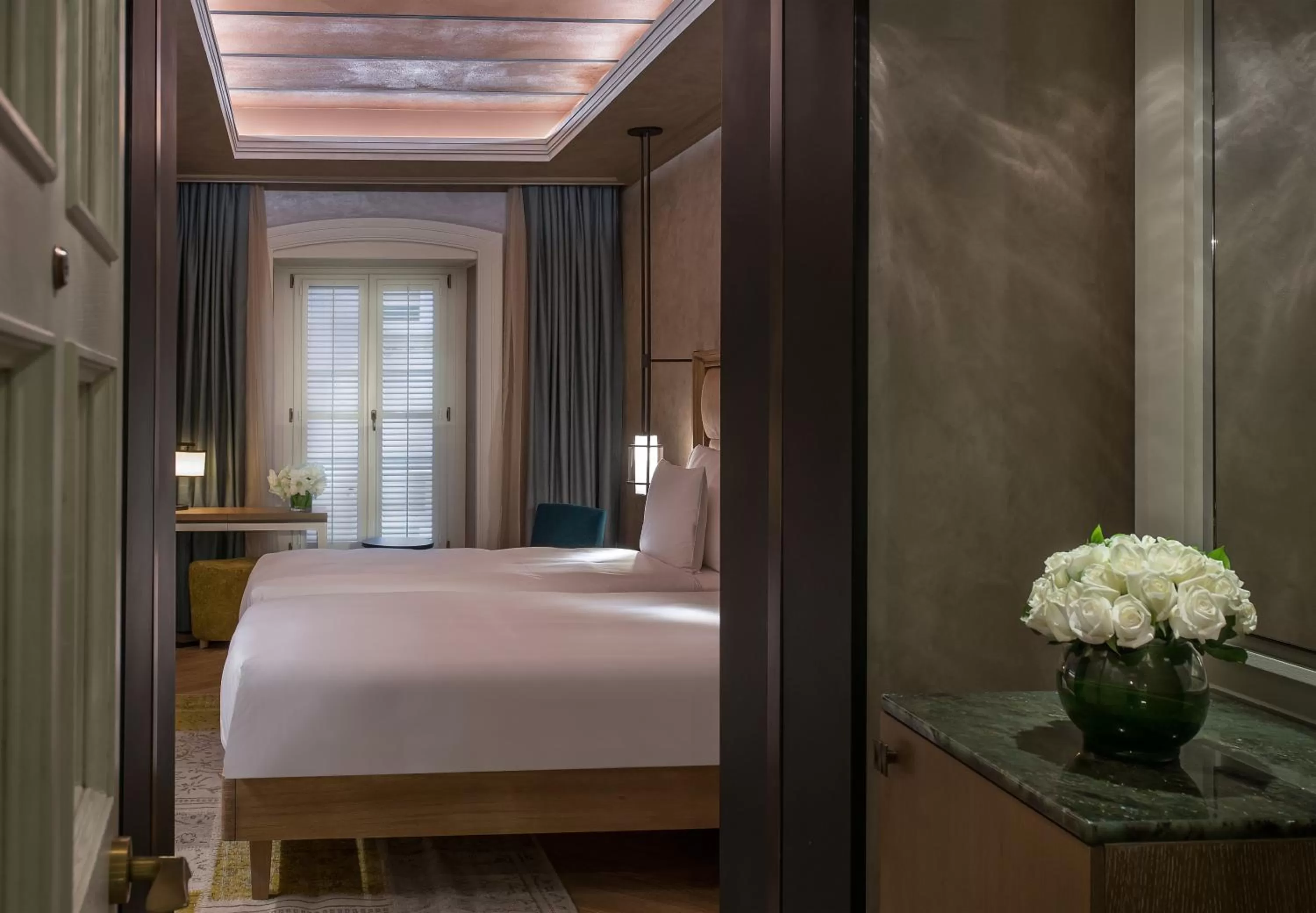 Bedroom, Bed in 10 Karakoy