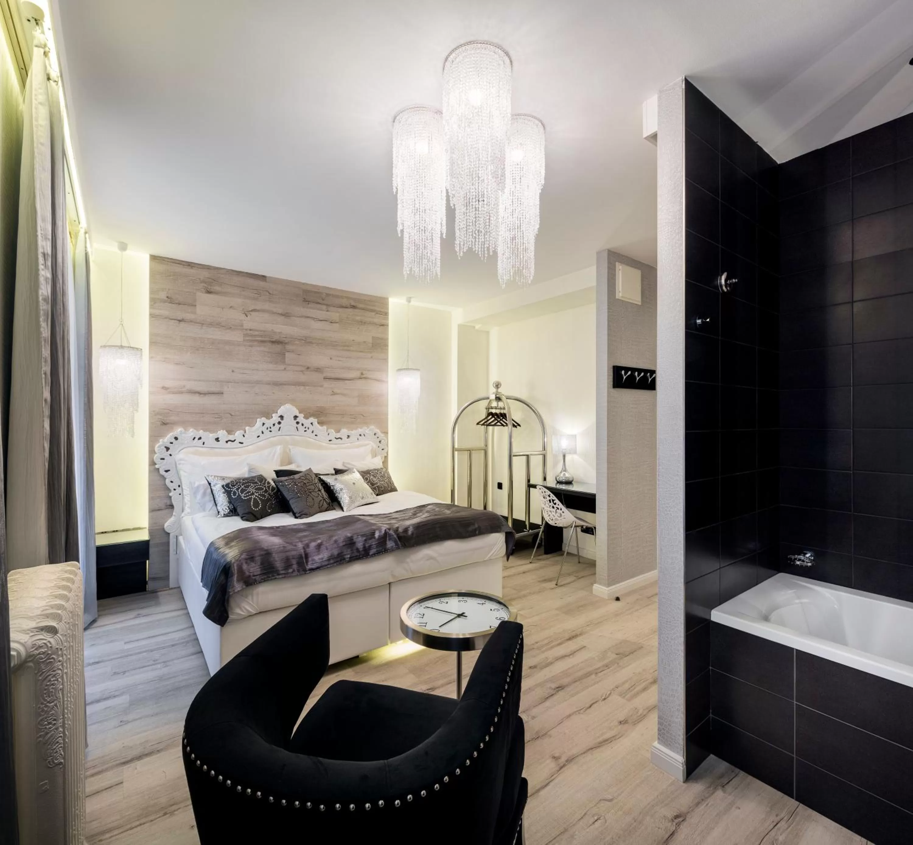 Bedroom, Seating Area in Pytloun Imperial Design Suites