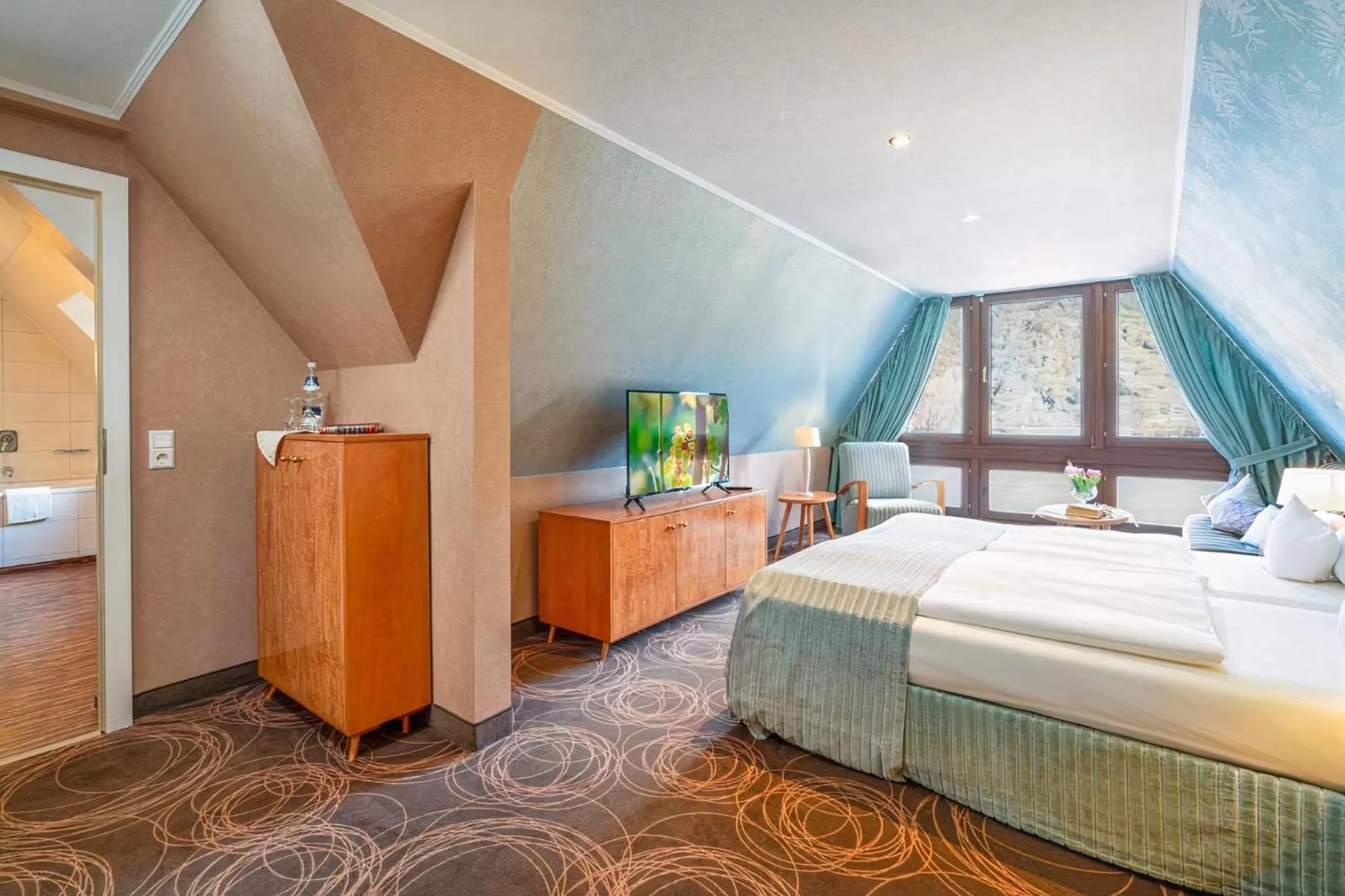 Bed in Weinhotel Landsknecht