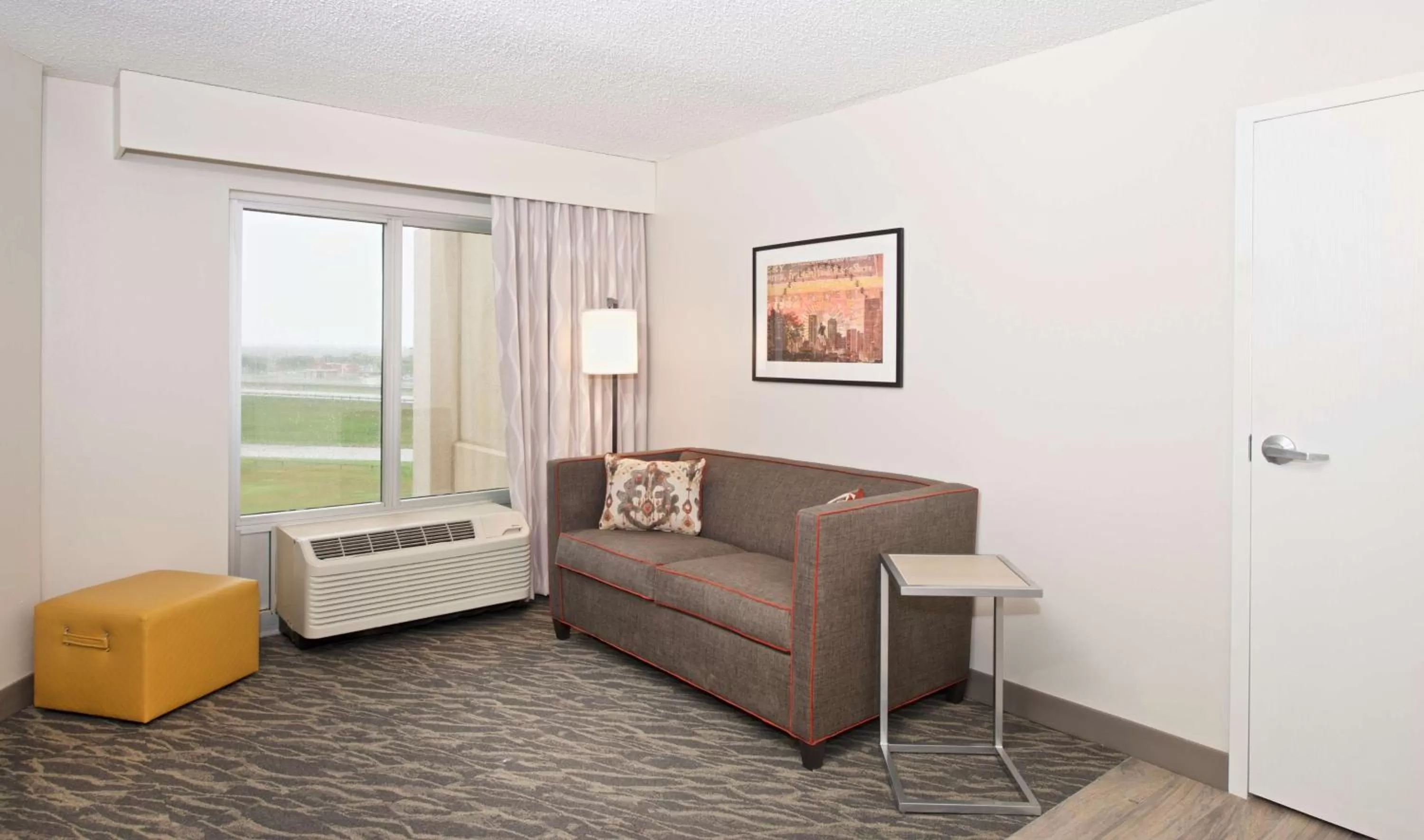 Living room in Hampton Inn & Suites N Ft Worth-Alliance Airport