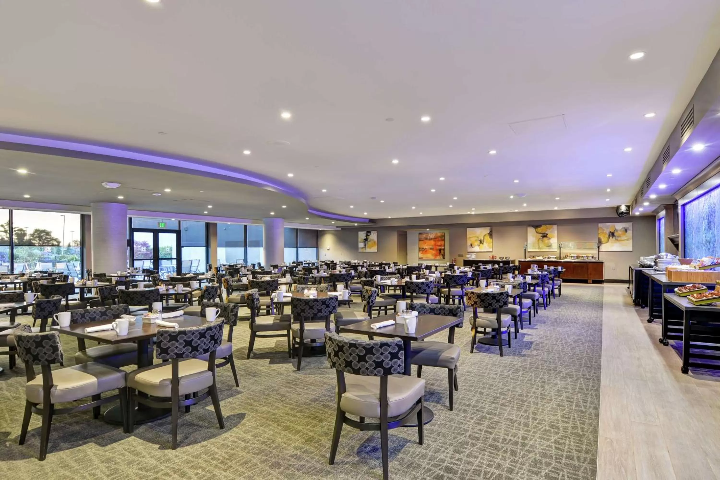 Restaurant/places to eat in DoubleTree by Hilton Pleasanton at The Club