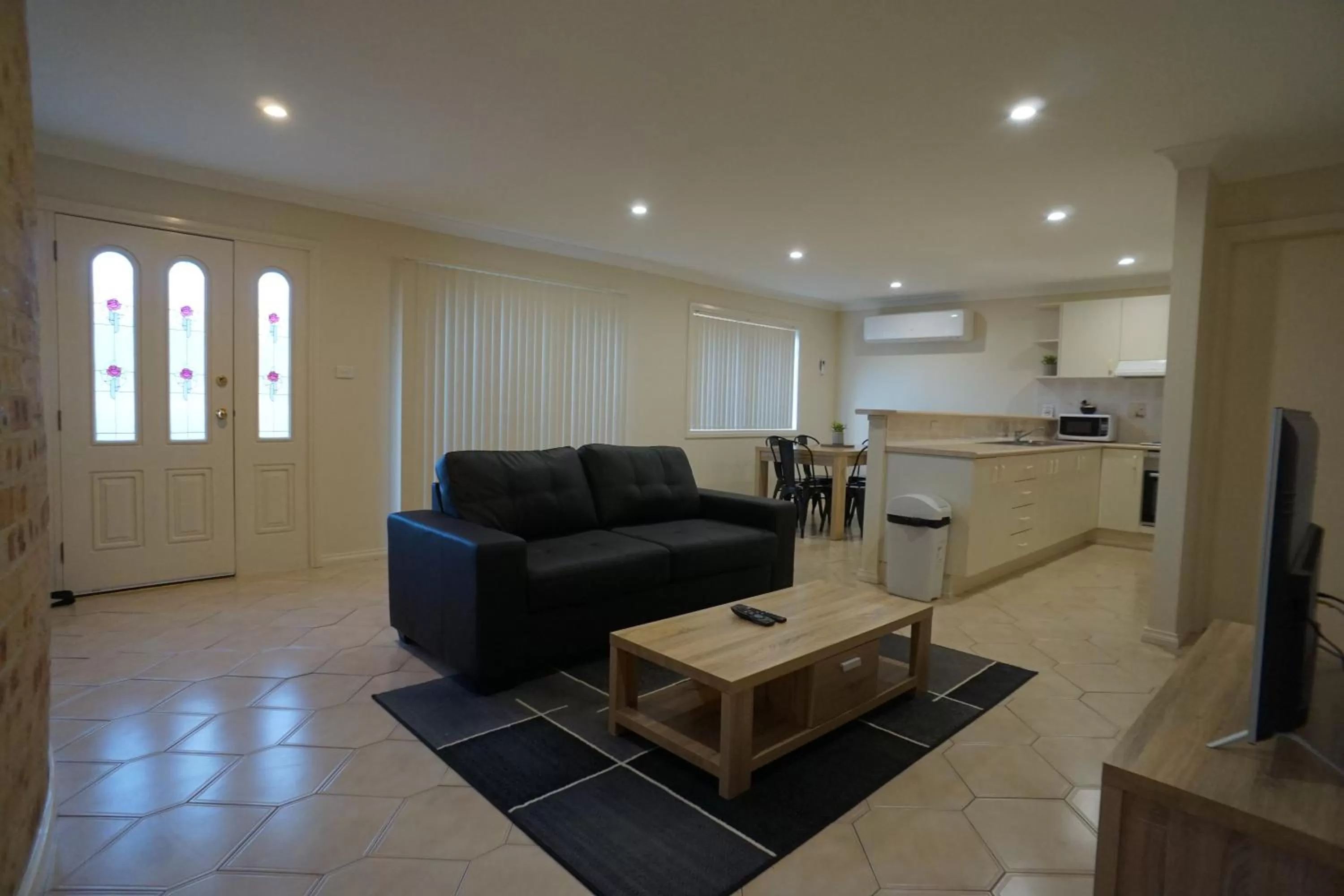 Living room in Zig Zag Motel & Apartments