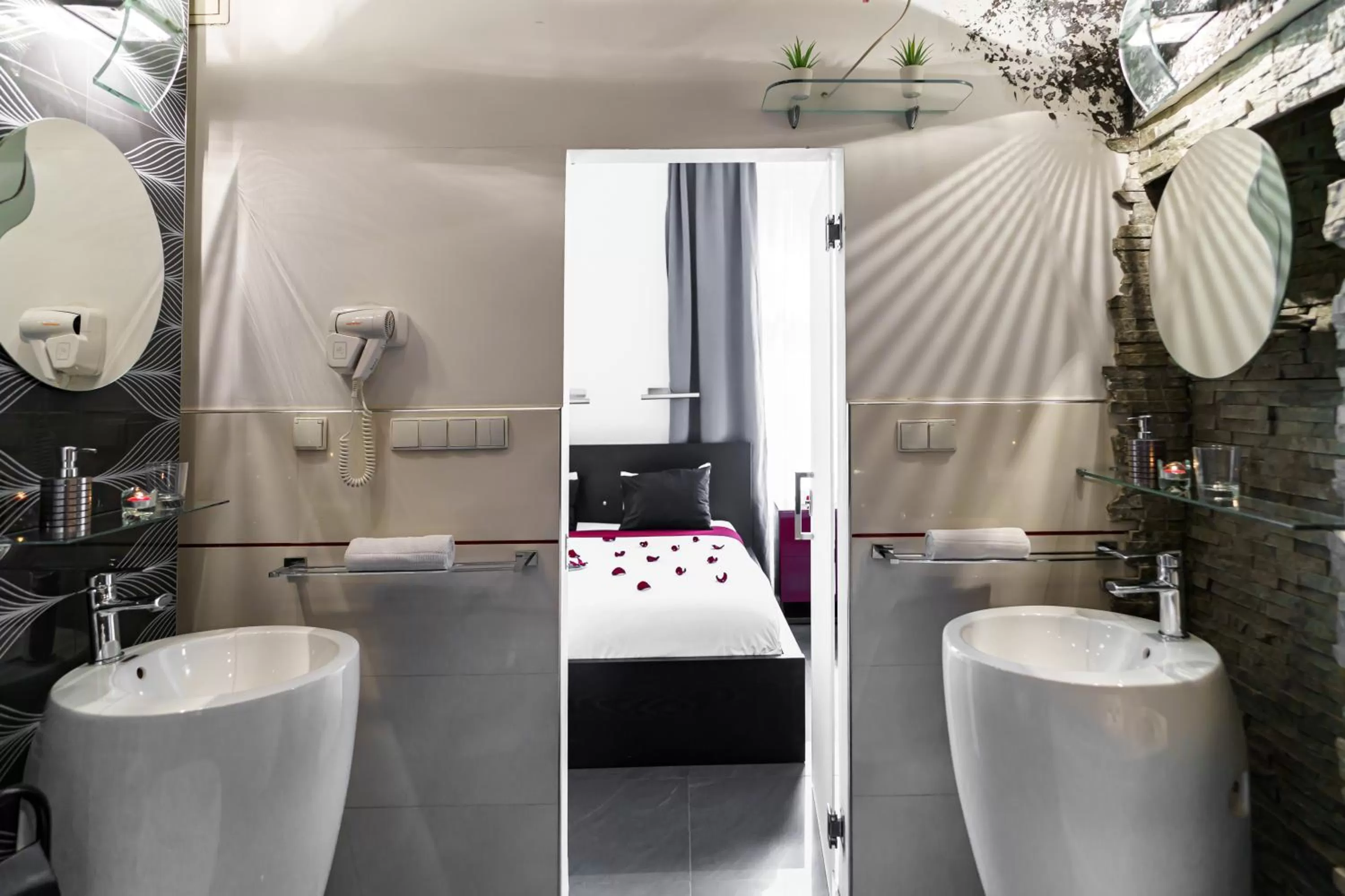 Bathroom in Komorowski Luxury Guest Rooms