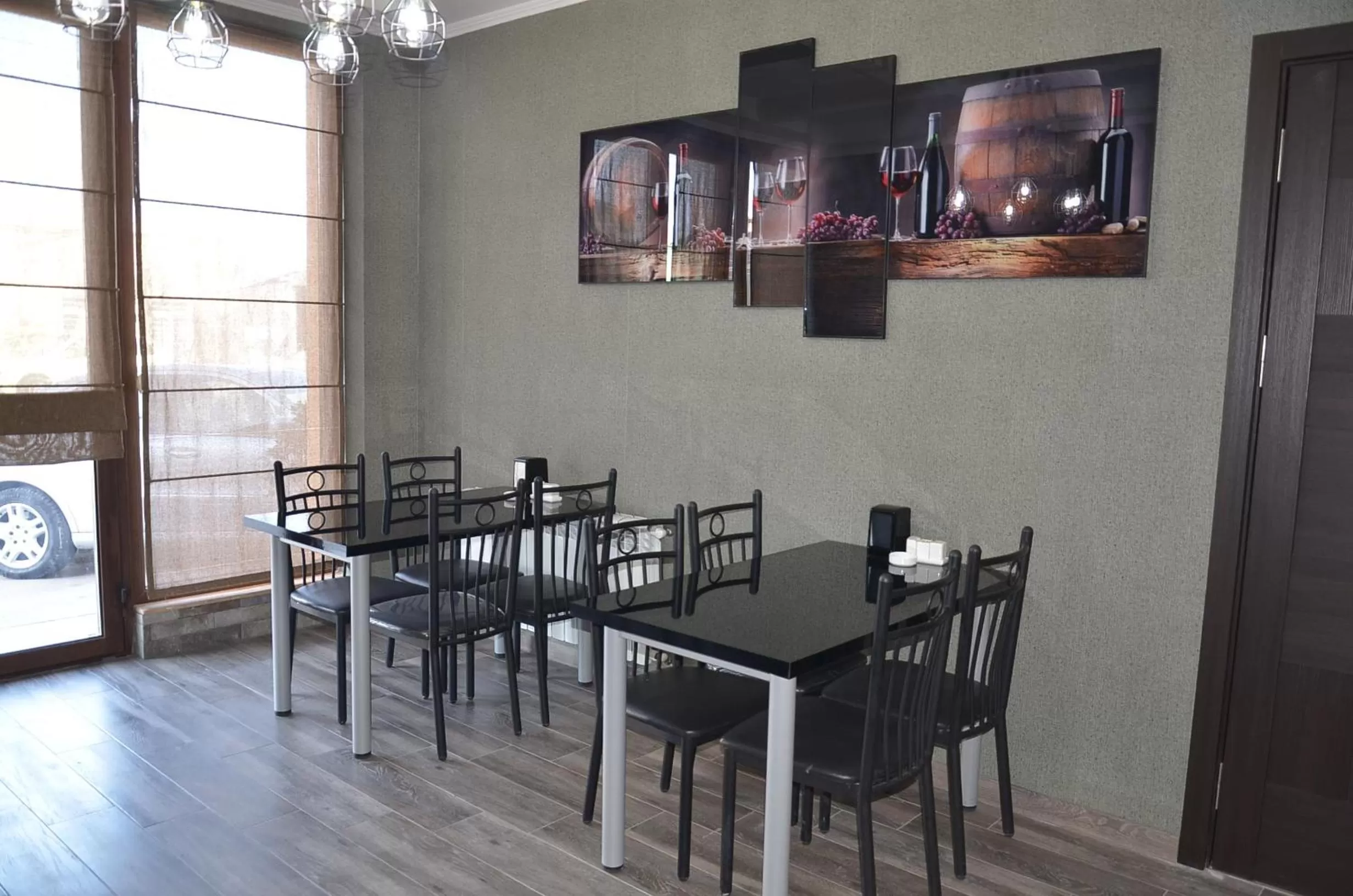 Restaurant/places to eat in Hotel New Telavi