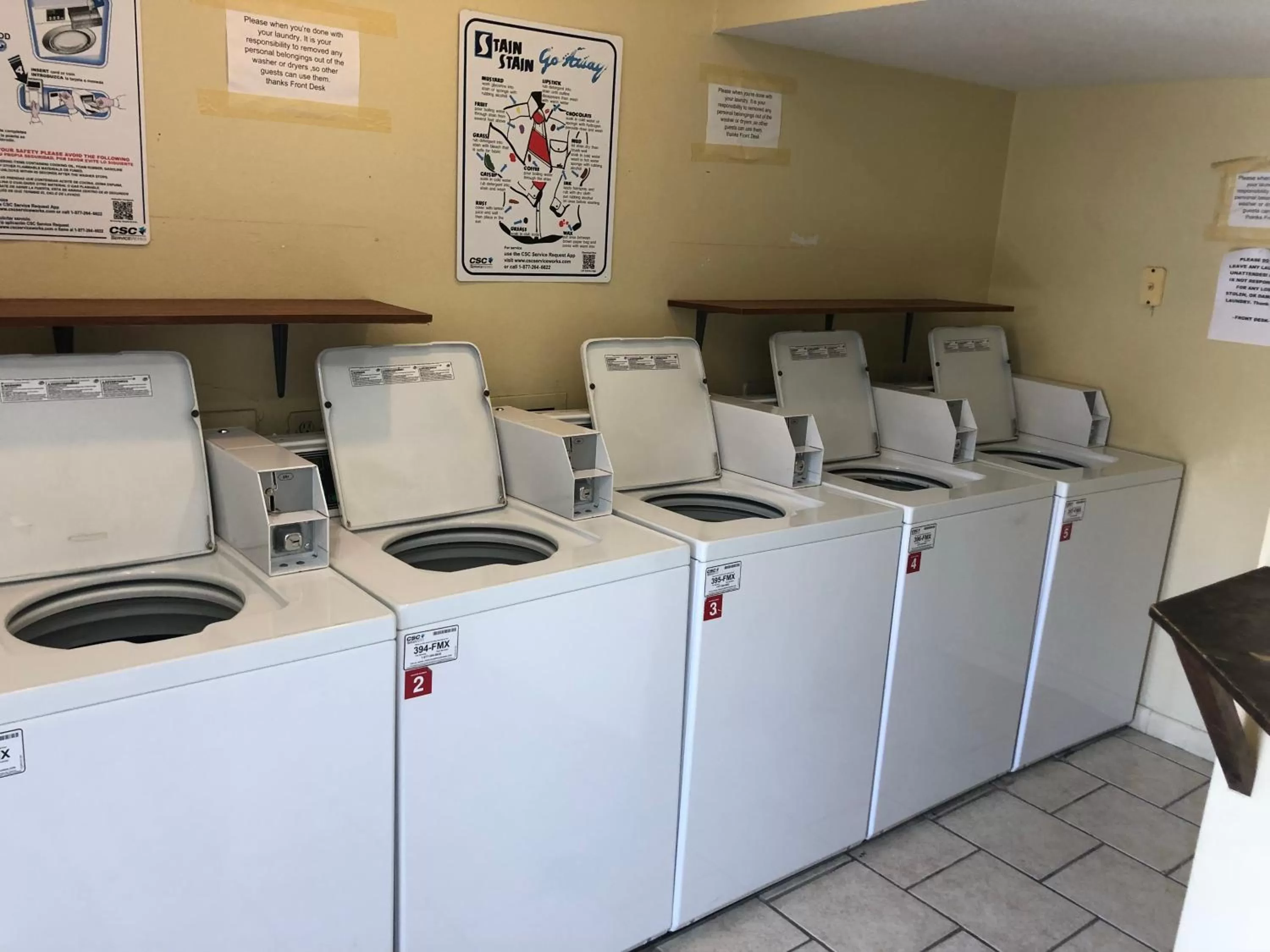 Area and facilities in Chase Suite Hotel Rocky Point Tampa