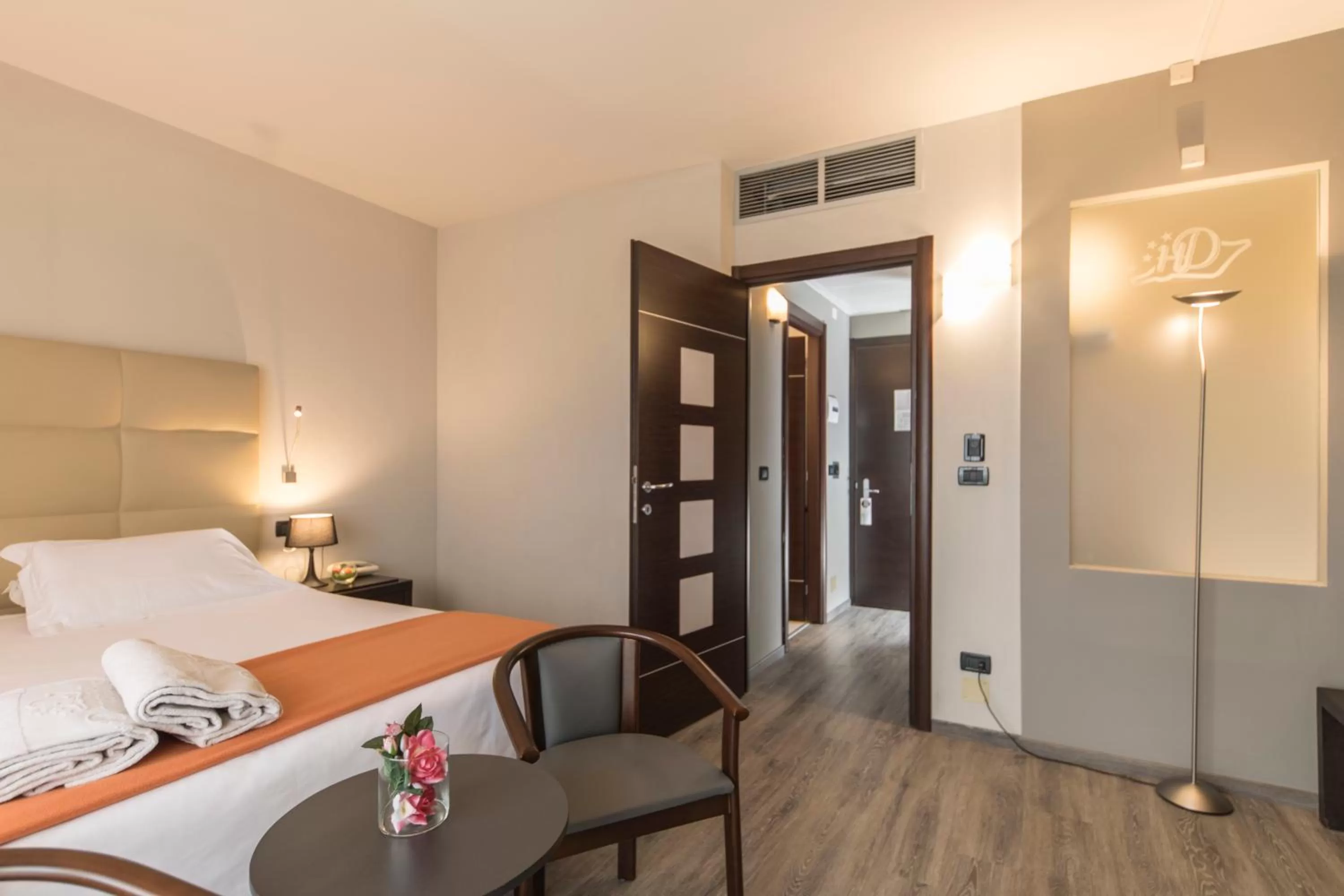 Bedroom, Bed in Hotel Donatello Imola