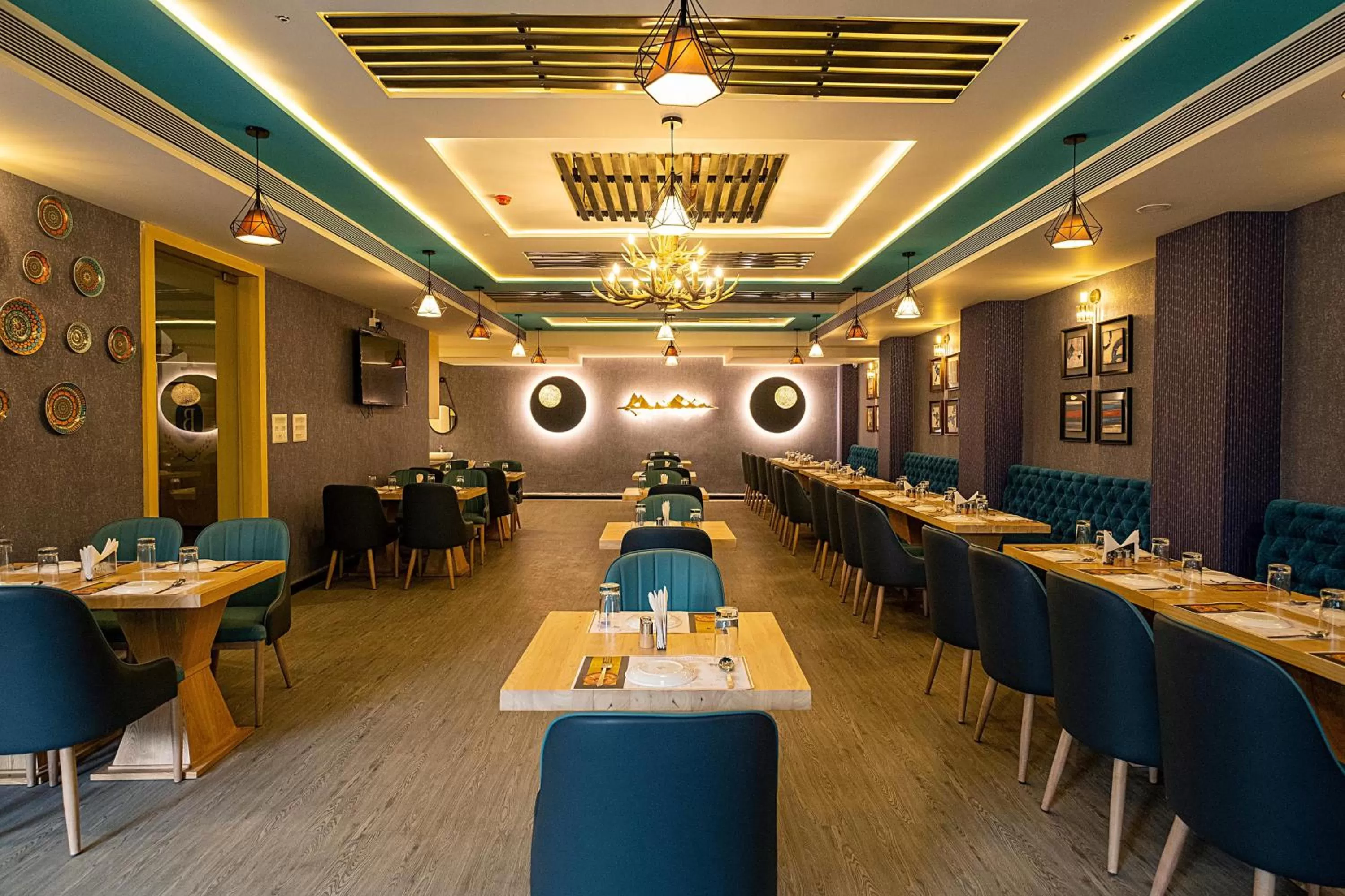 Restaurant/Places to Eat in The Bastion