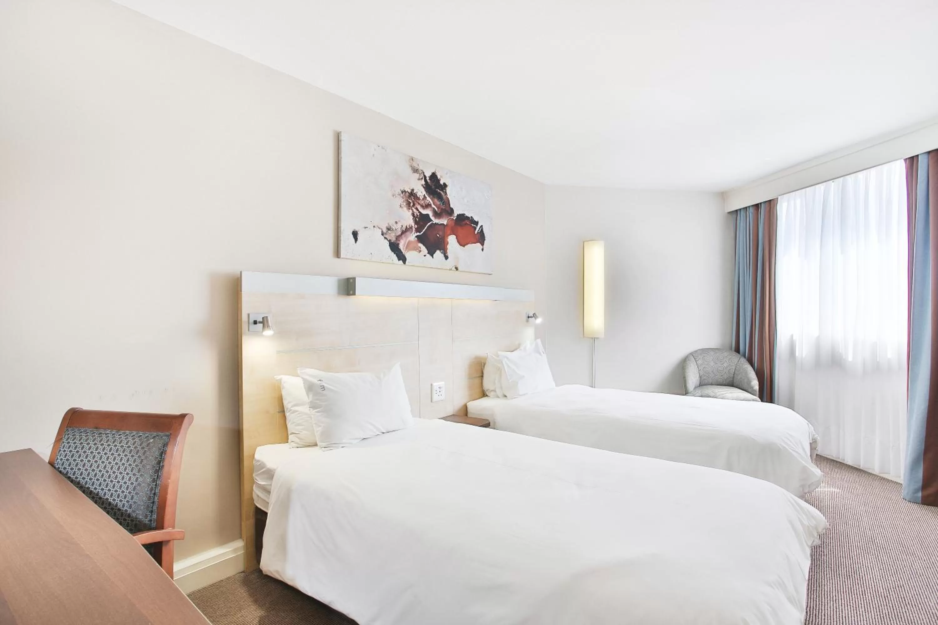 Bedroom, Bed in RH Hotel & Apartments - Pretoria