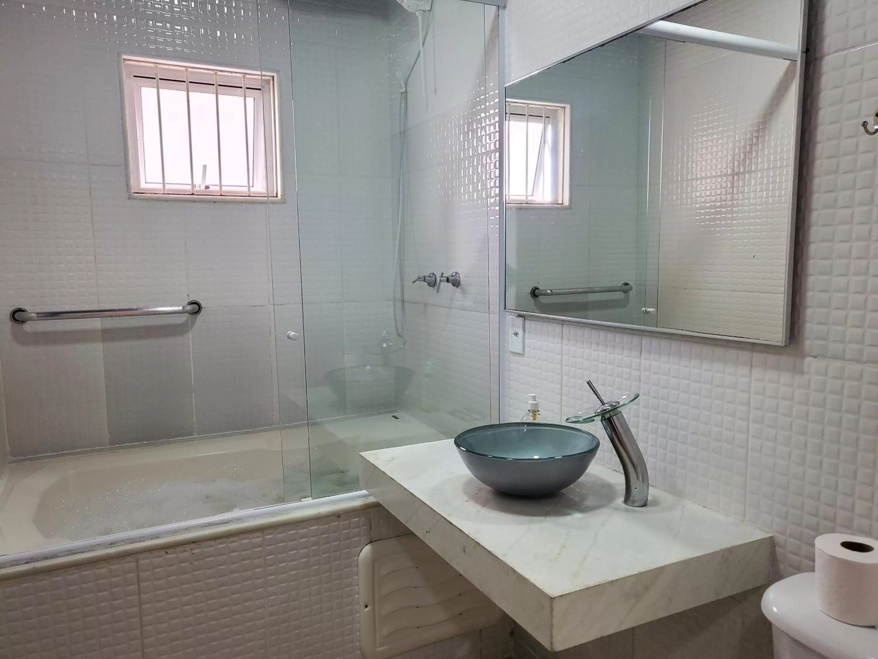 Bathroom in Apartamentos Casa da Pedra