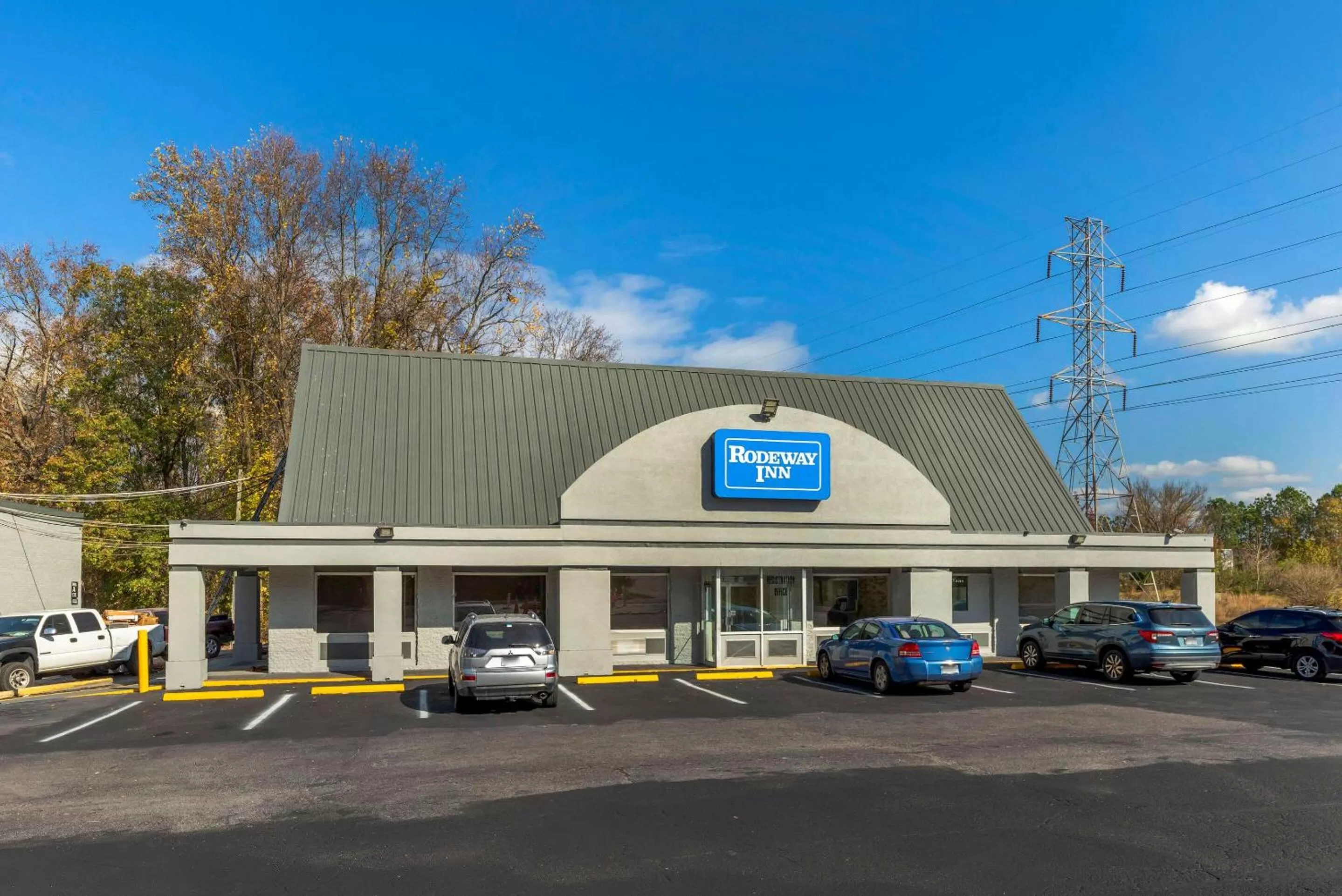 Property building in Rodeway Inn Colonial Heights I-95