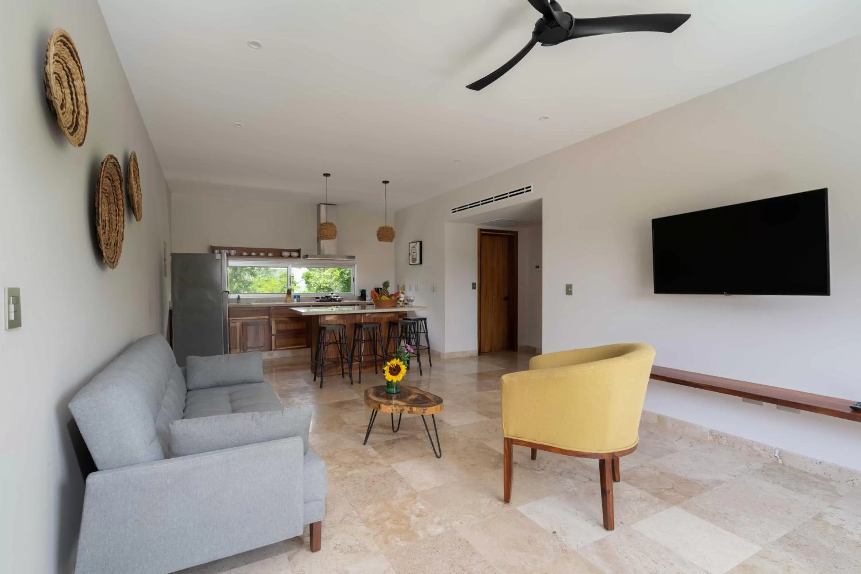 Living room in Valhalla Residences by Biwa