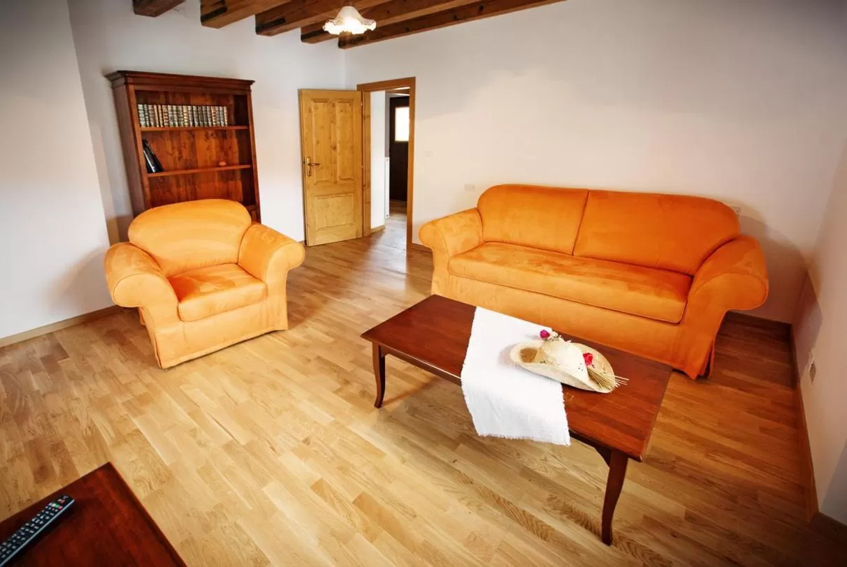 Living room, Seating Area in Albergo Diffuso Tolmezzo