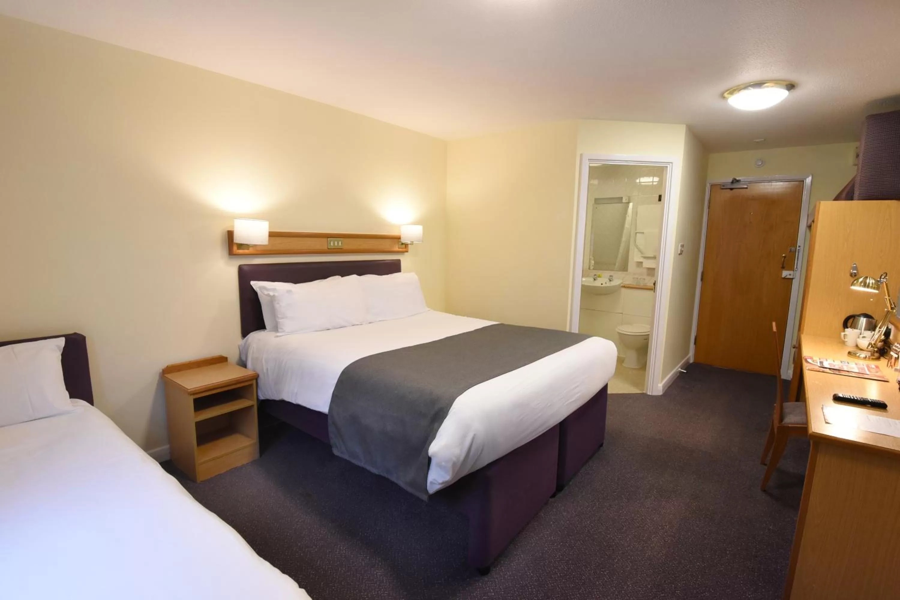 Bed in The Mount by Greene King Inns