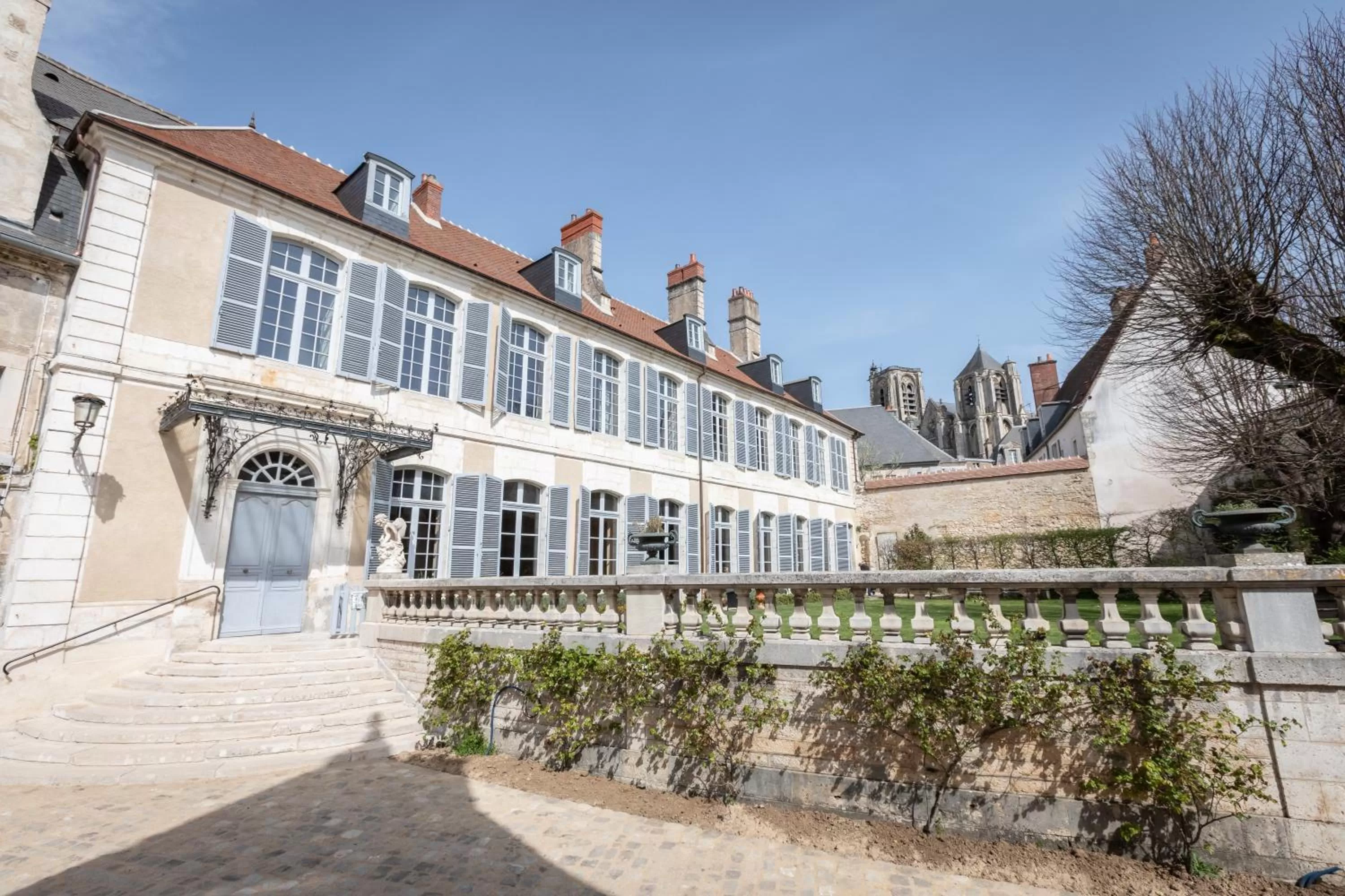 Property Building in L'Hotel de Panette, Un exceptionnel château en ville - Chambres historiques, parking - Petit Déjeuner offert