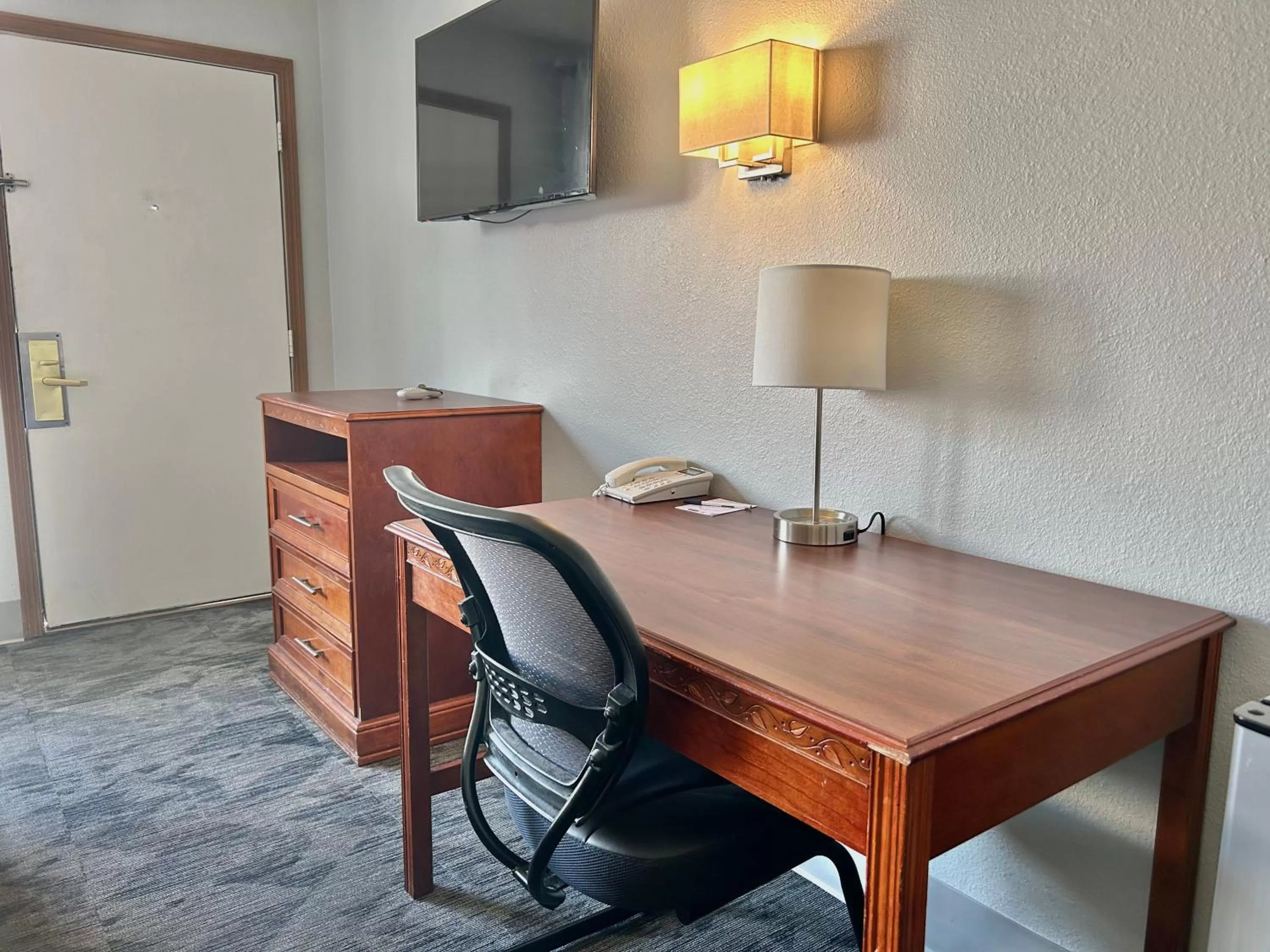 Travelodge by Wyndham Lincoln South