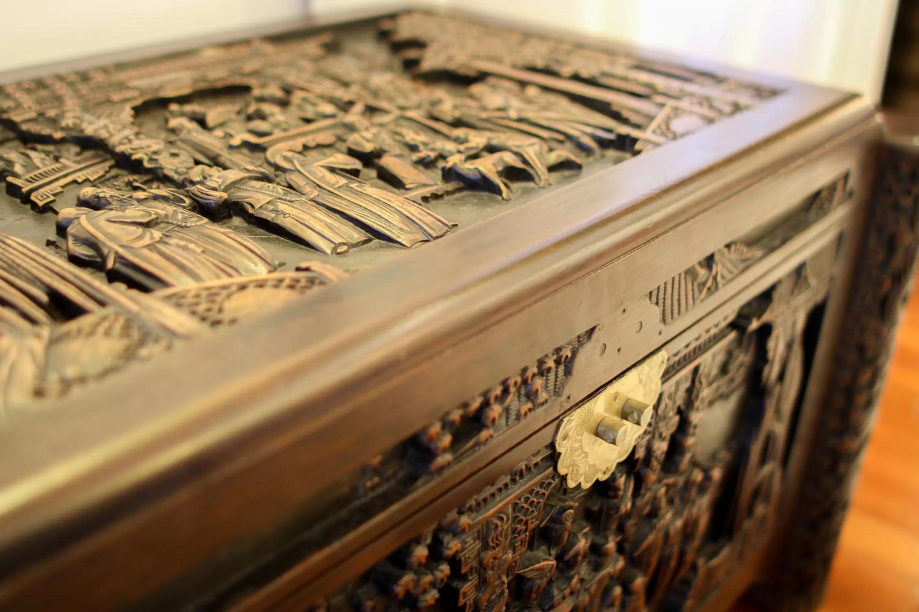 Decorative detail in Mirador de Dalt Vila-Relais & Chateaux