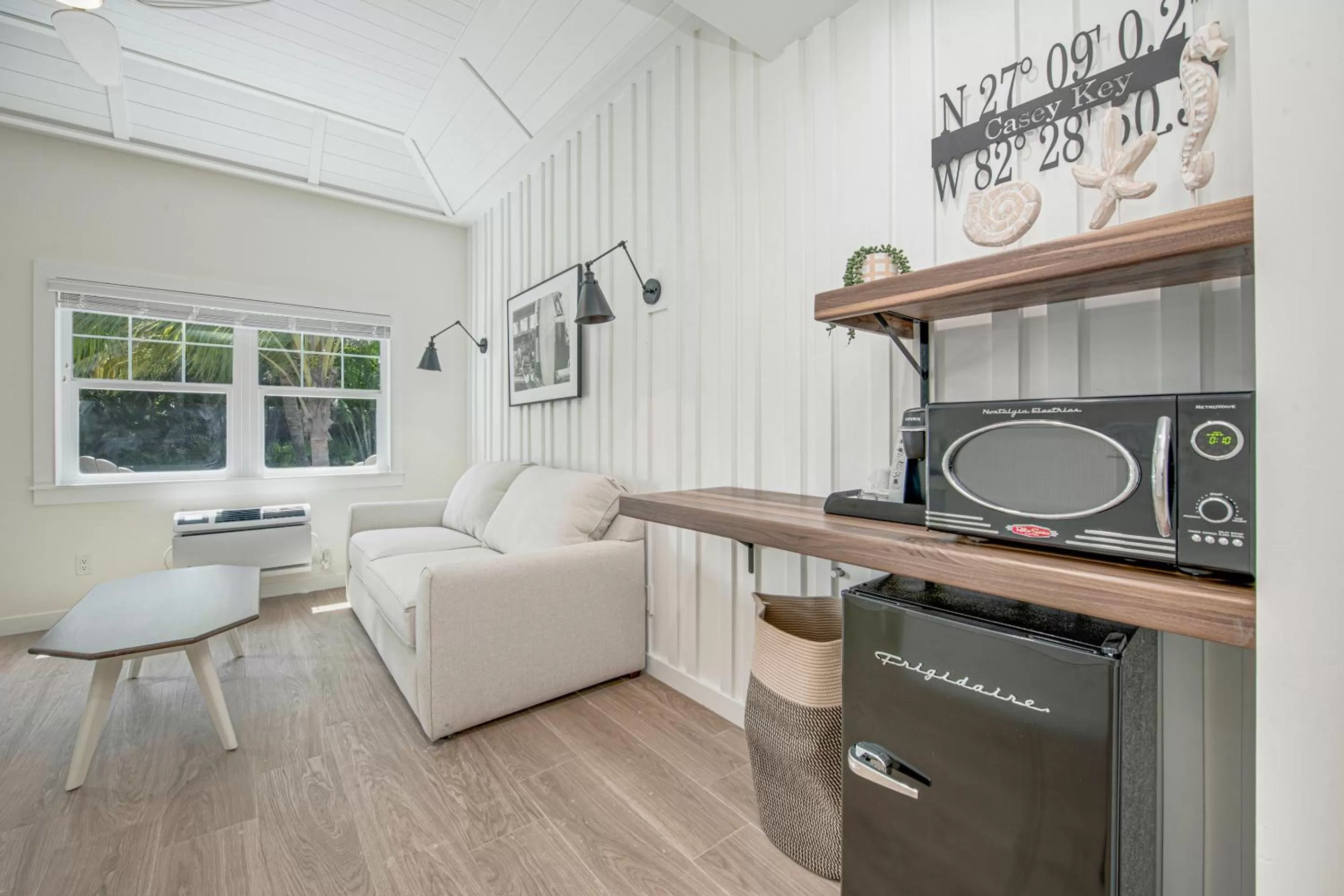 Casey Key Resorts - Beachfront