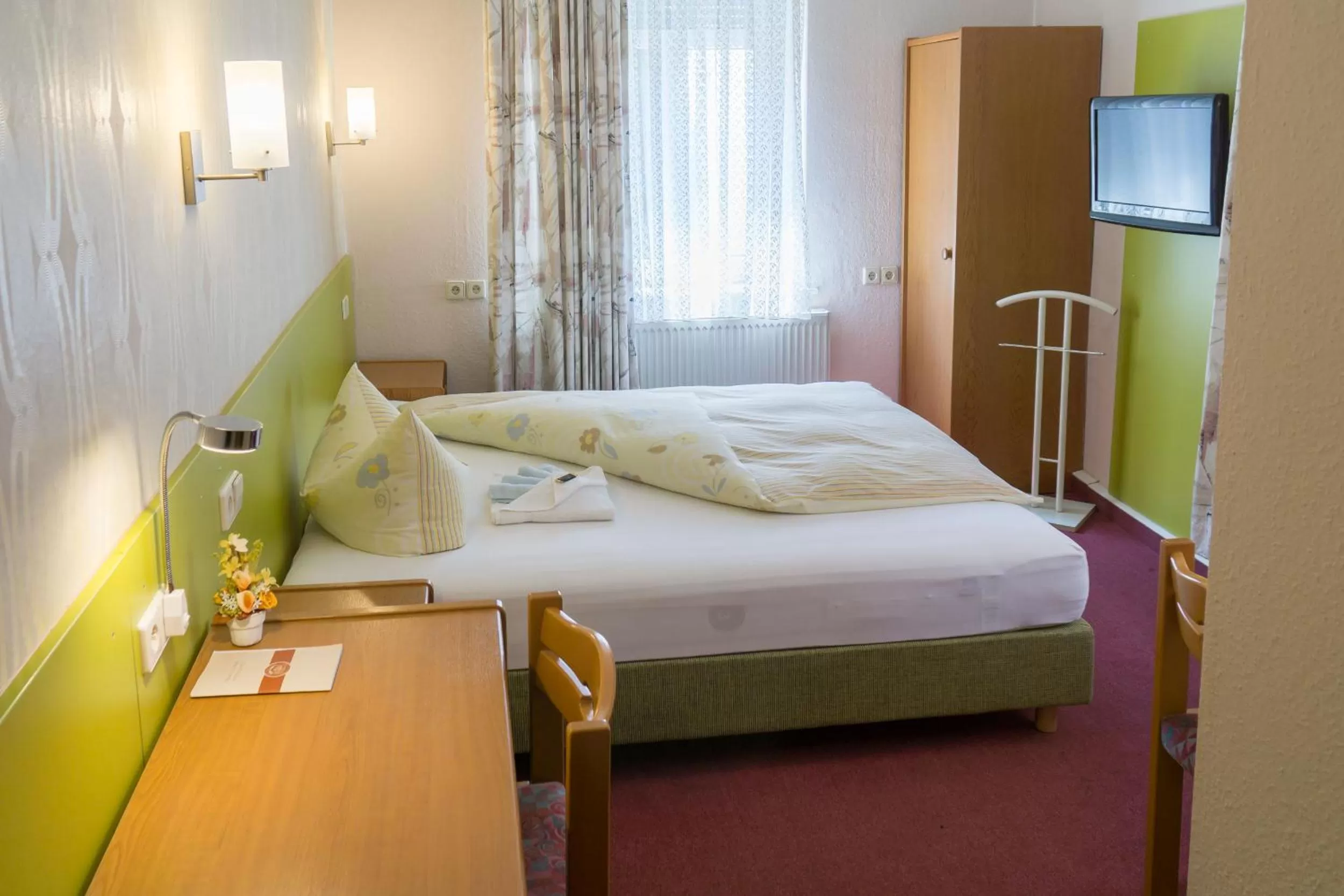 Day, Bed in Hotel zur Post in Wurzen