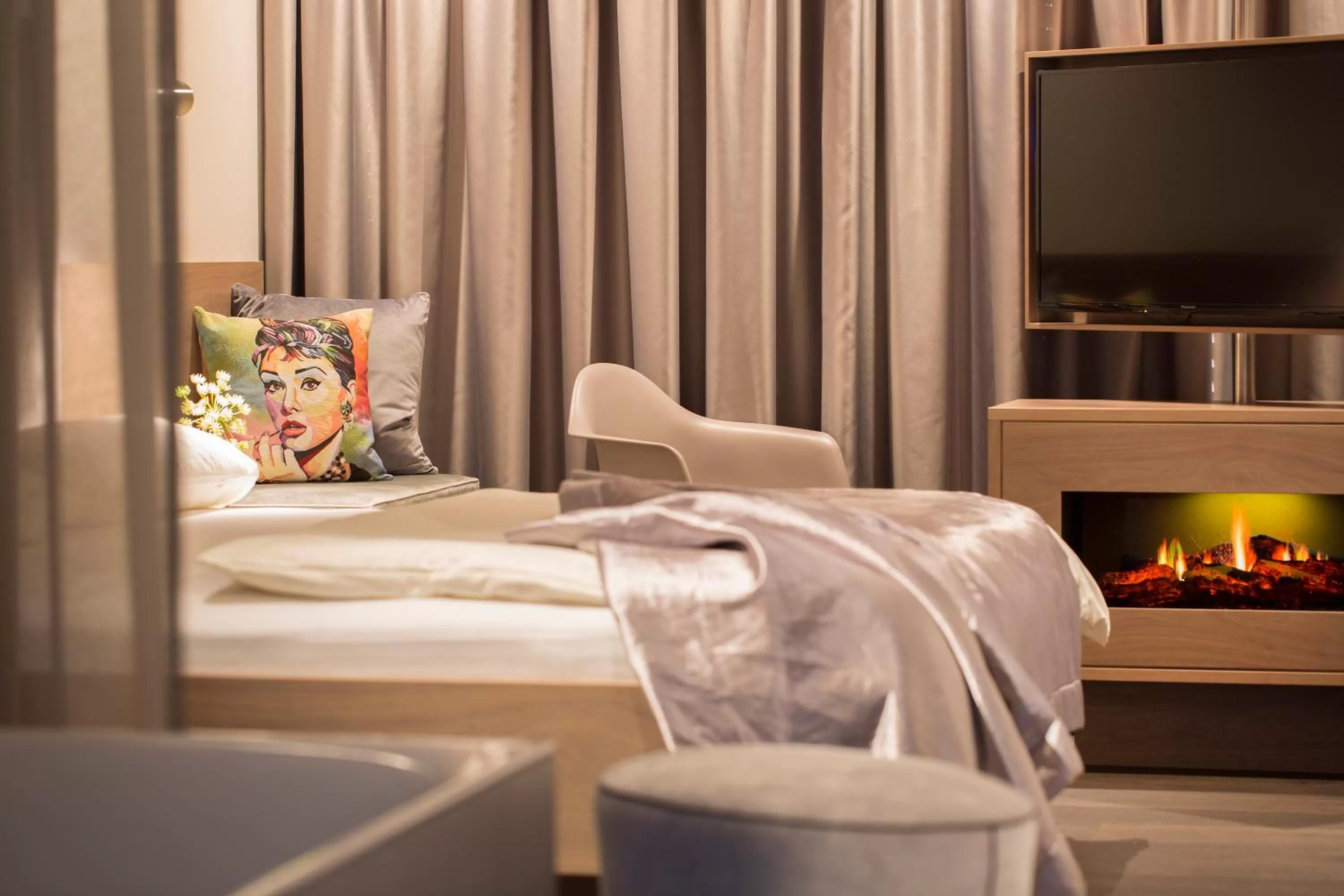 Design Lounge Panorama with Fireplace in hirschen dornbirn - das boutiquestyle hotel - skyrelax & wellness im rooftop