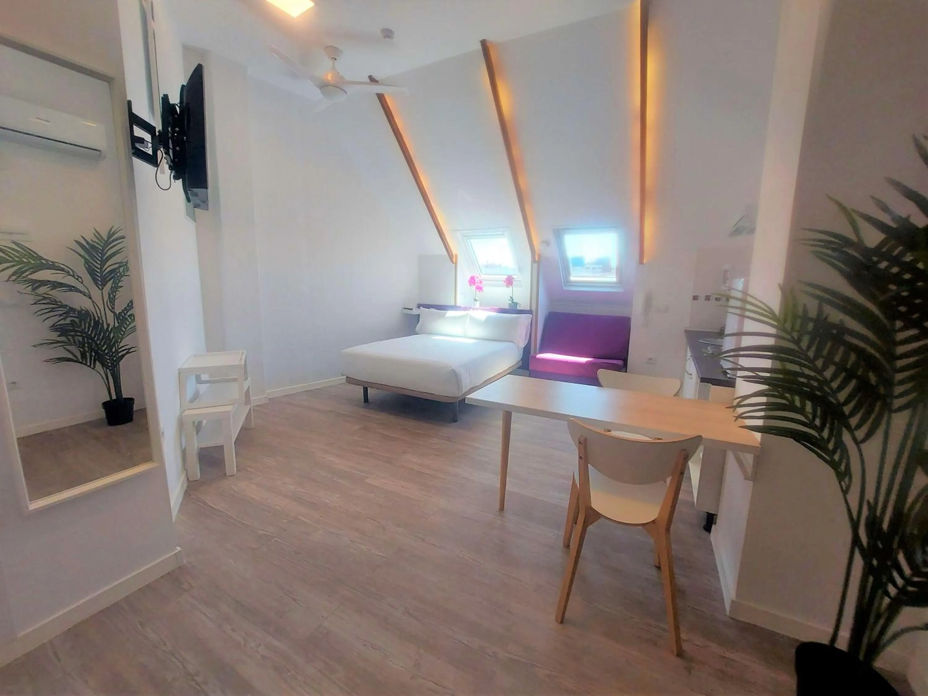 TV and multimedia, Bed in Erase un Hotel