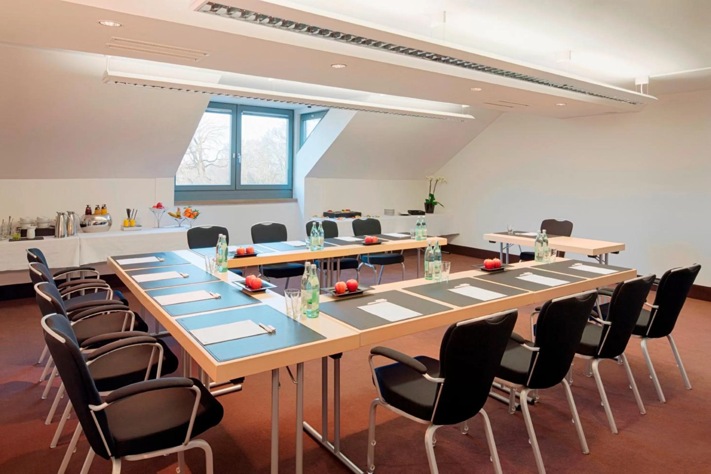 Business facilities in Mövenpick Hotel München-Airport