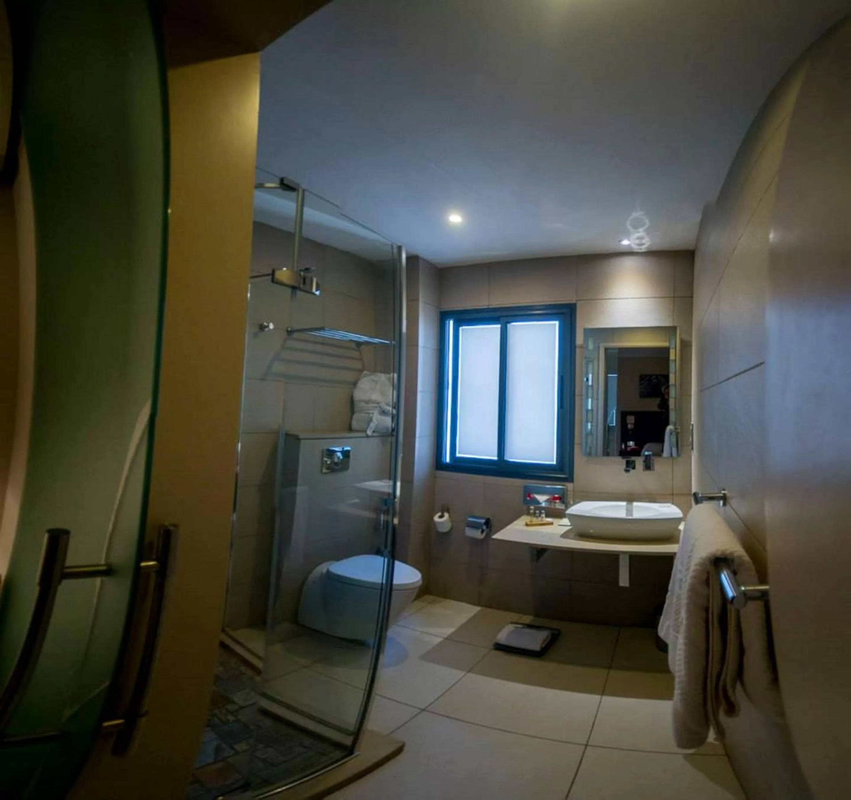 Bathroom, Bed in Rysara Hotel
